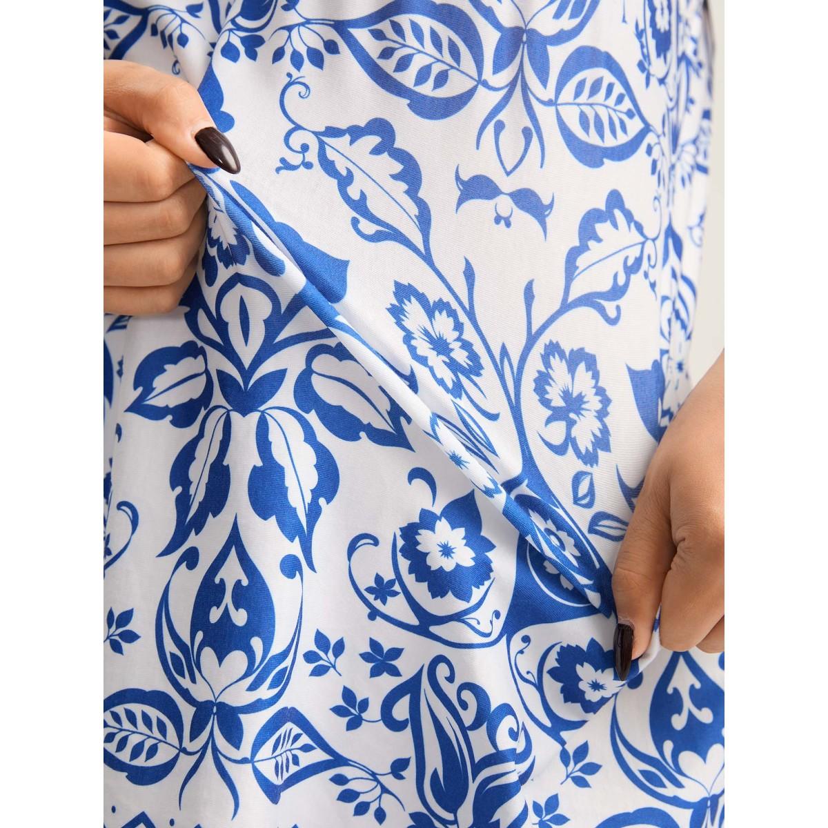 Plus Size Stretchy Floral Print Tank Top Women WhiteSmoke Contrast V-neck Everyday-Elegant Tank Tops Camis BloomChic 22-24/3X Product Image