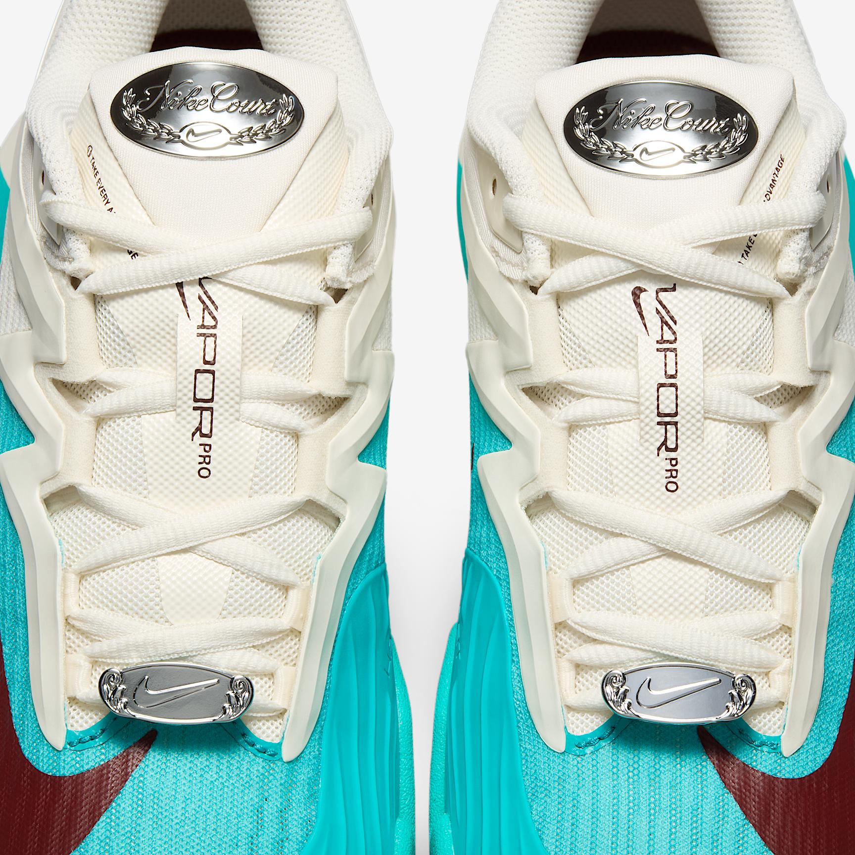 Nike Vapor Pro 3 Premium Women's Hard Court Tennis Shoes Product Image