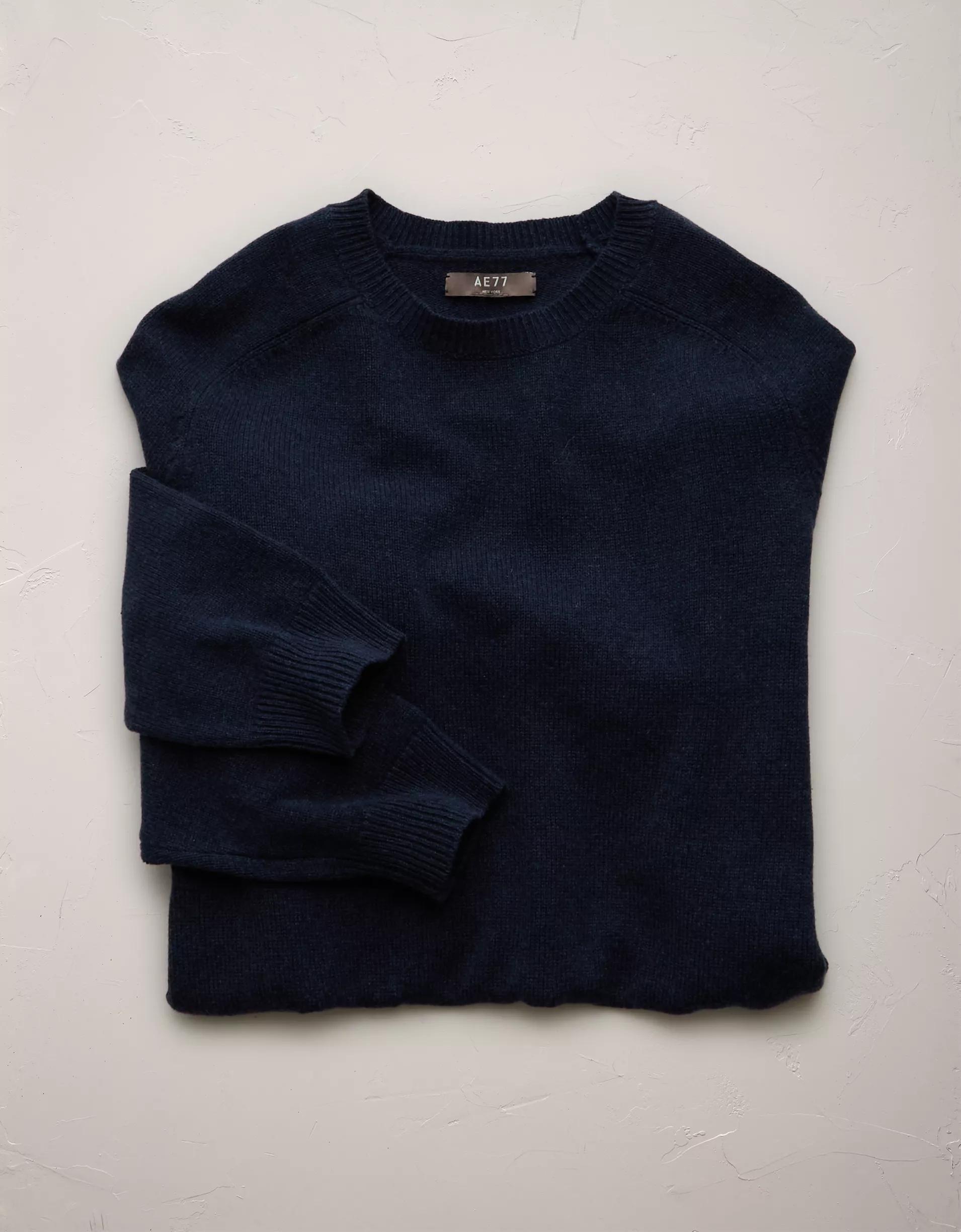 AE77 Premium Cashmere-Blend Crew Neck Sweater Product Image