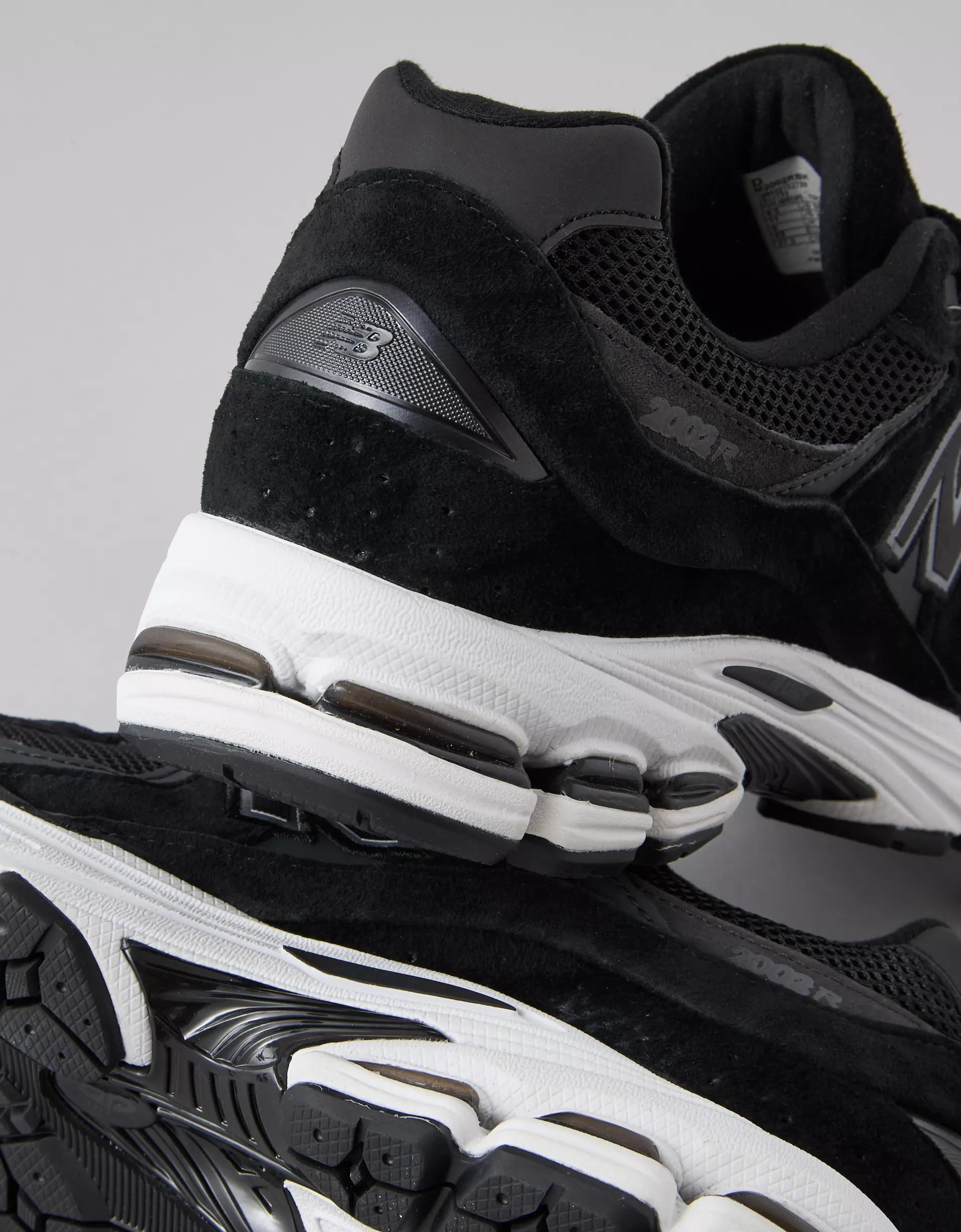 New Balance Men's 2002R Sneaker Product Image