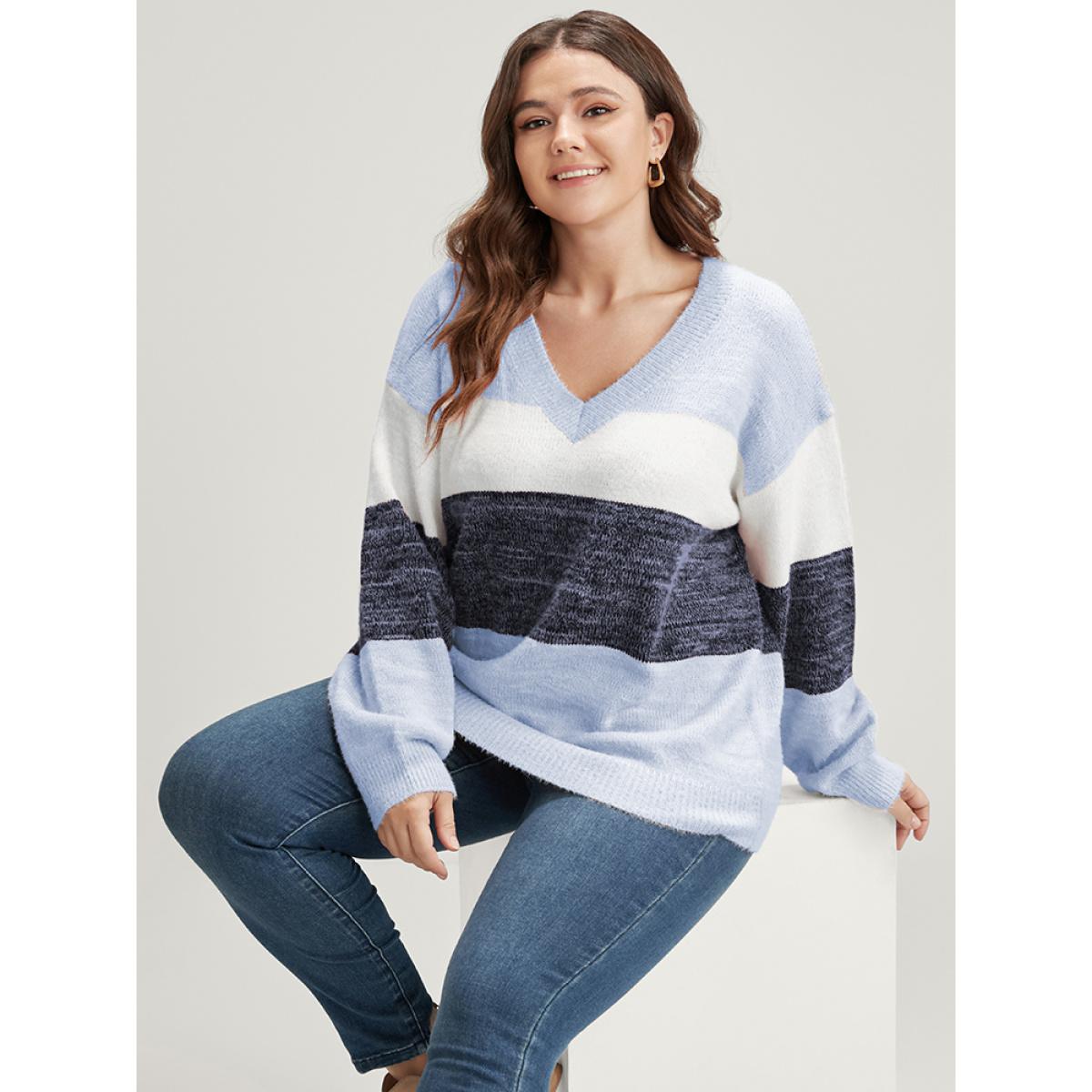 Plus Size Colorblock Contrast Super Soft Plush Knit V Neck Pullover LightBlue Women Elegant Loose Long Sleeve V-neck Dailywear Pullovers BloomChic 26/4X Product Image