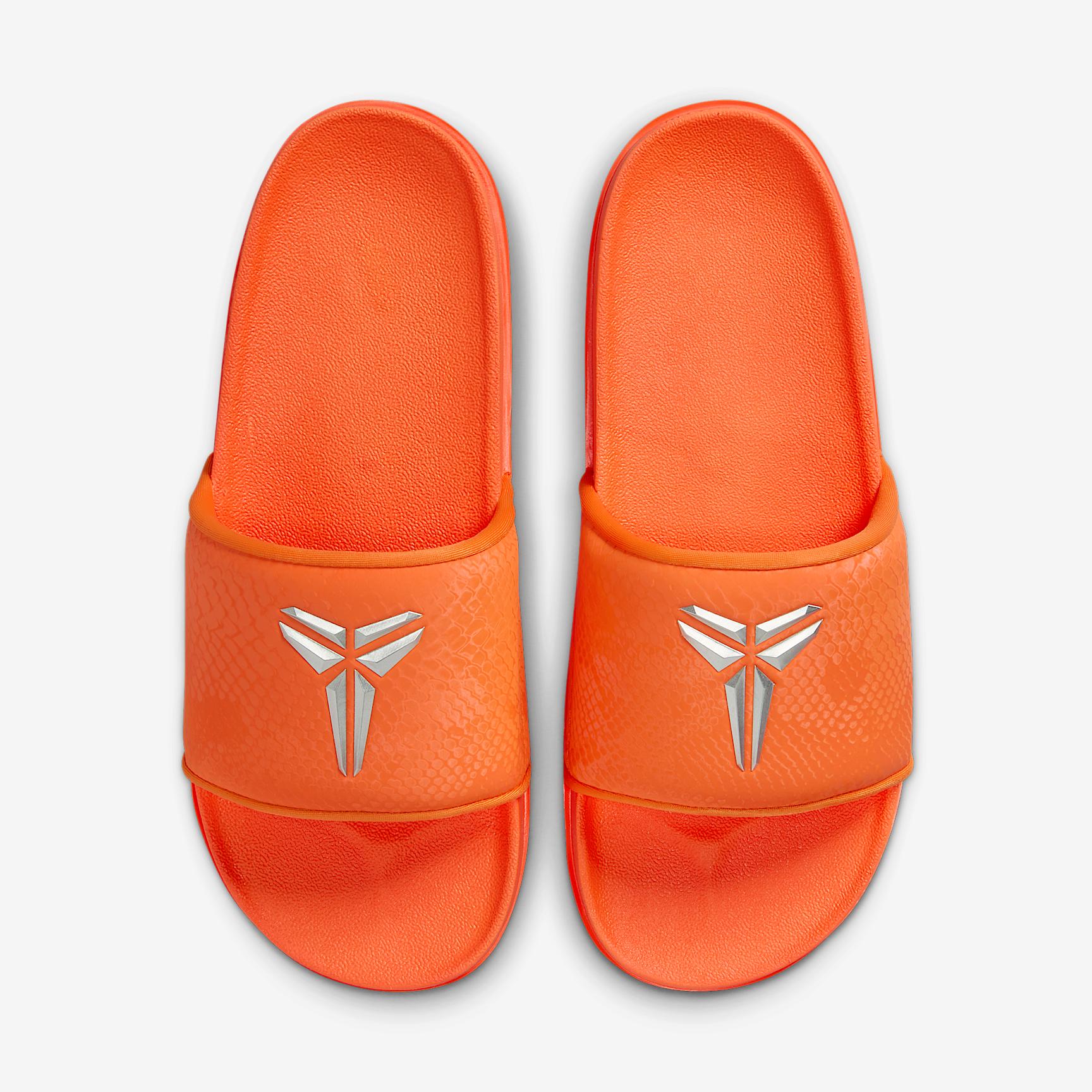 Kobe Offcourt Men's Slides Product Image