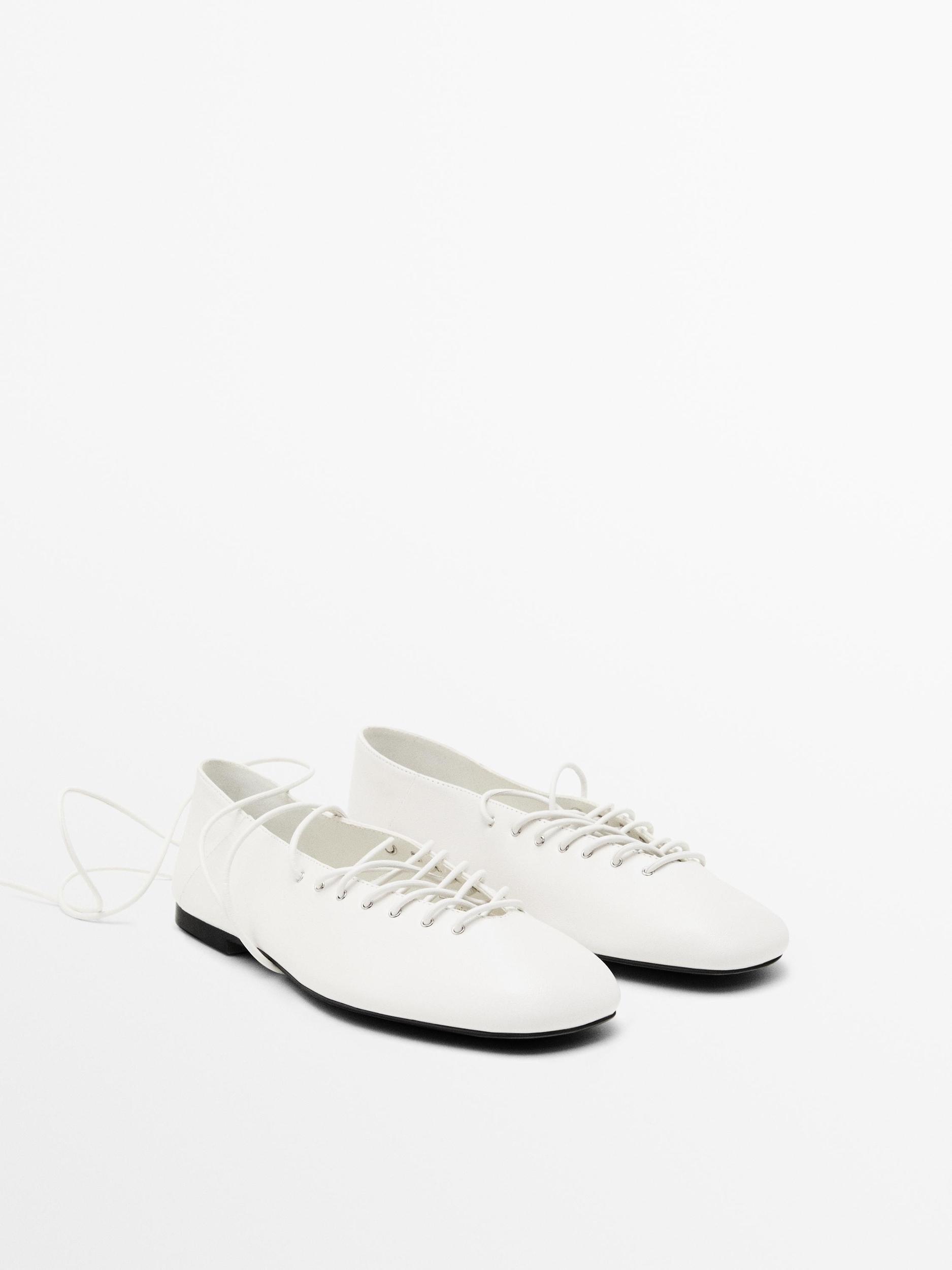 Lace-up ballet flats Product Image