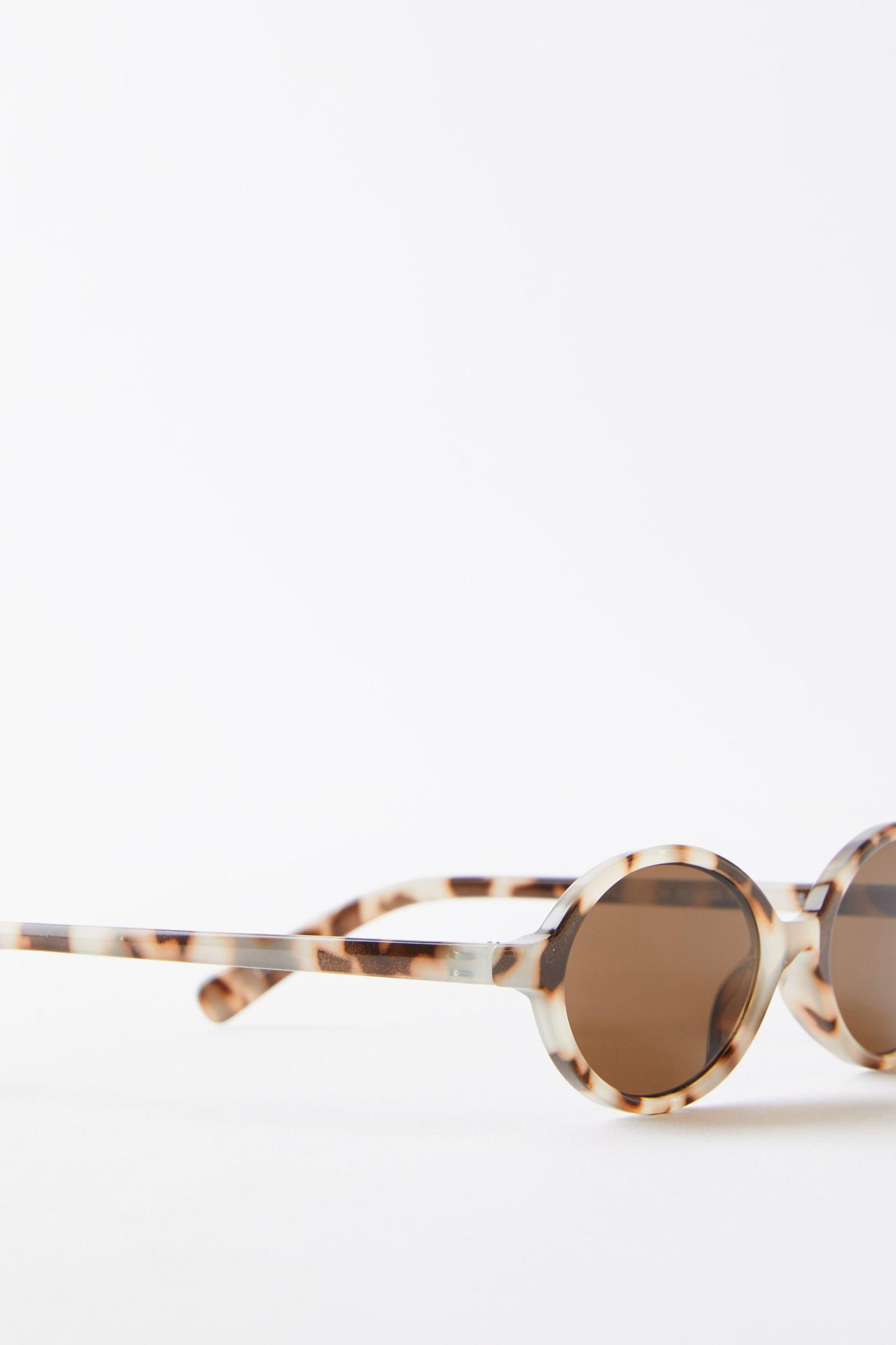 Annalise Mini Round Sunglasses Product Image