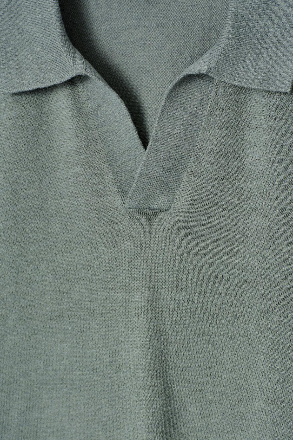 KNITTED LINEN POLO SHIRT Product Image