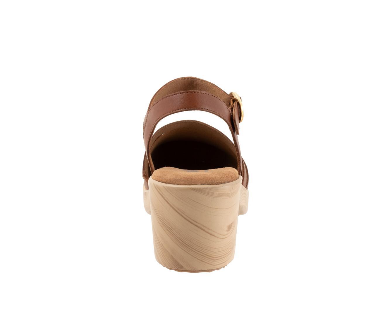 Women's Softwalk Fillmore Clogs Product Image