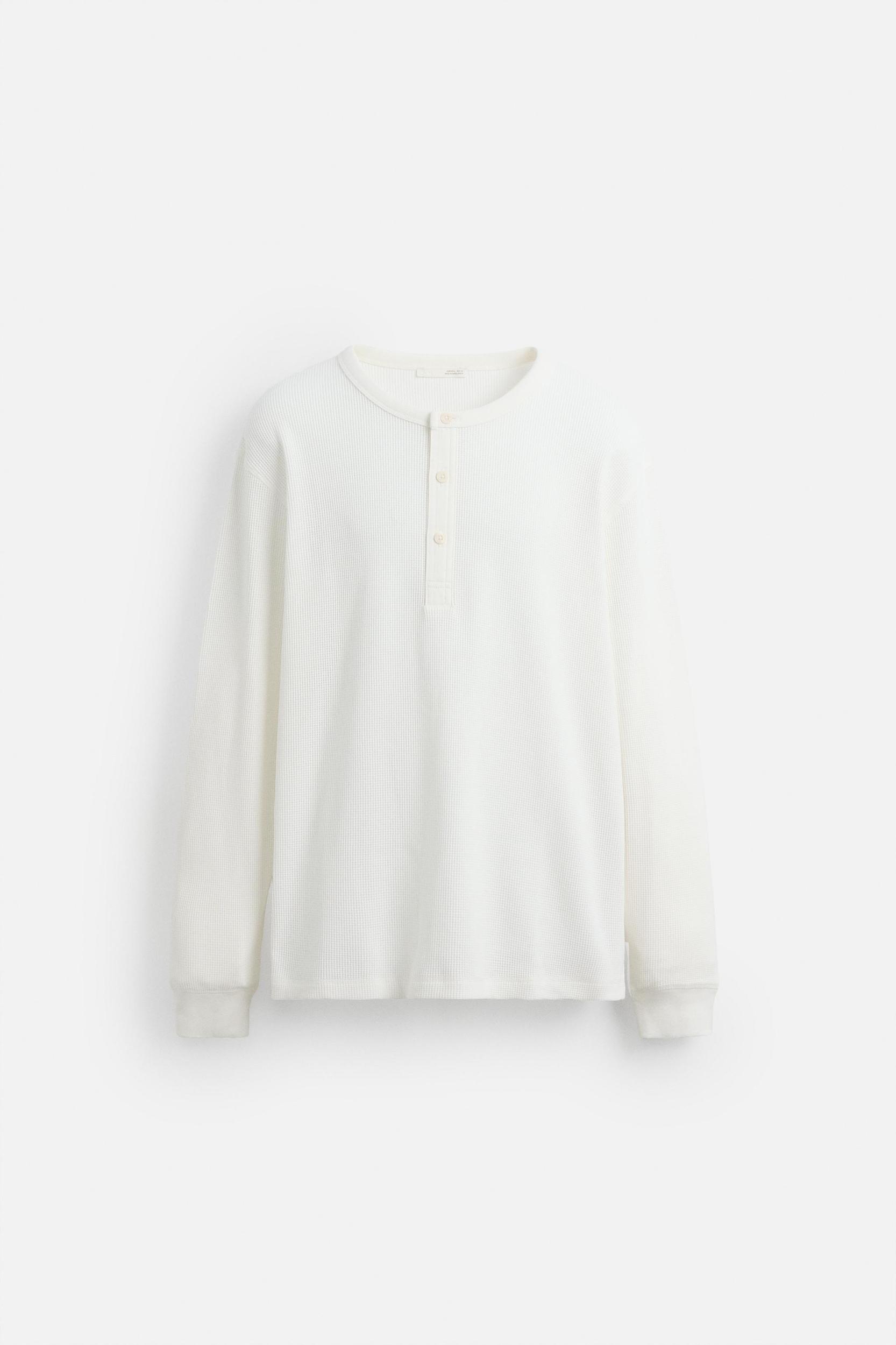 BUTTON-NECK CHECKERED T-SHIRT Product Image