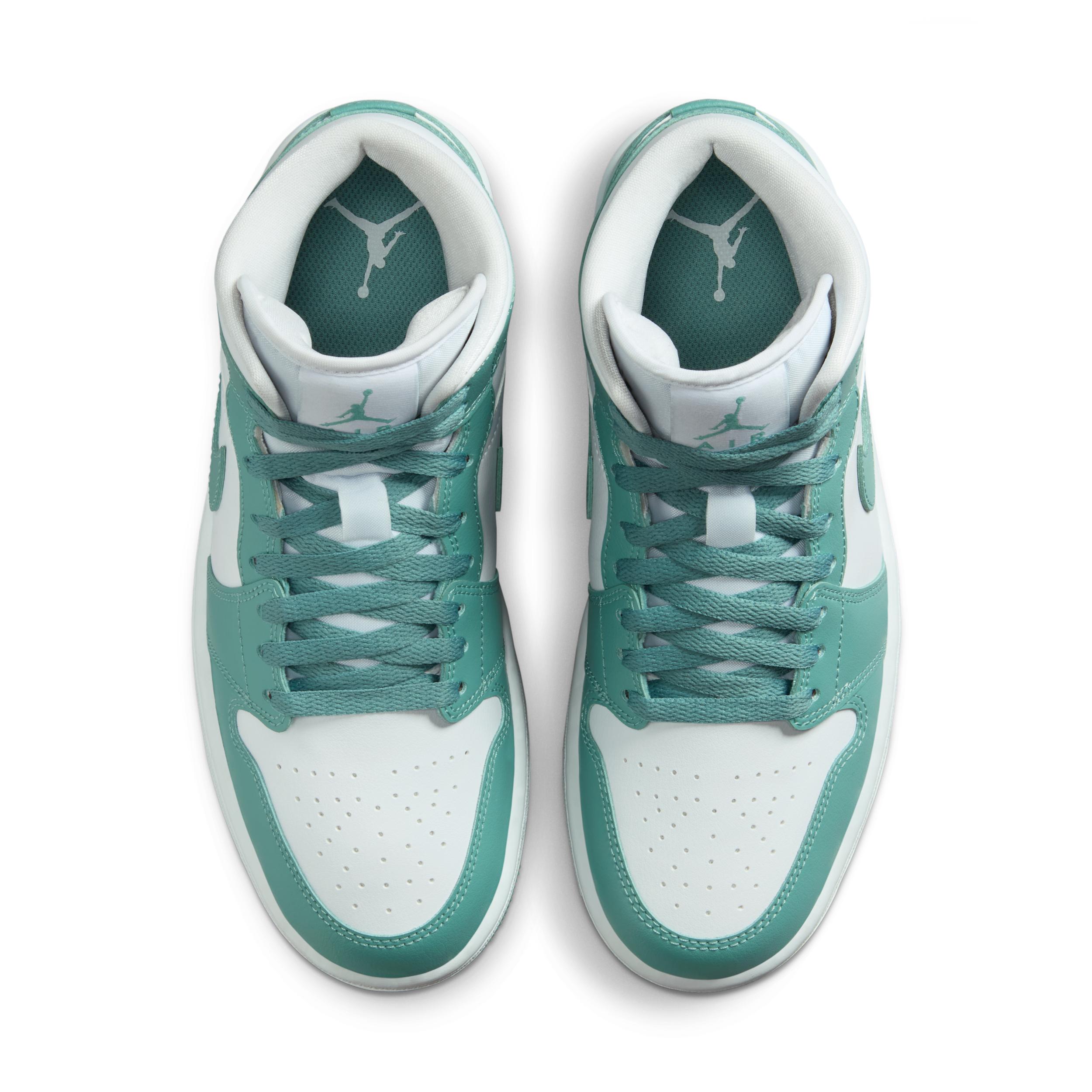 Women's Air Jordan 1 Mid Shoes Product Image
