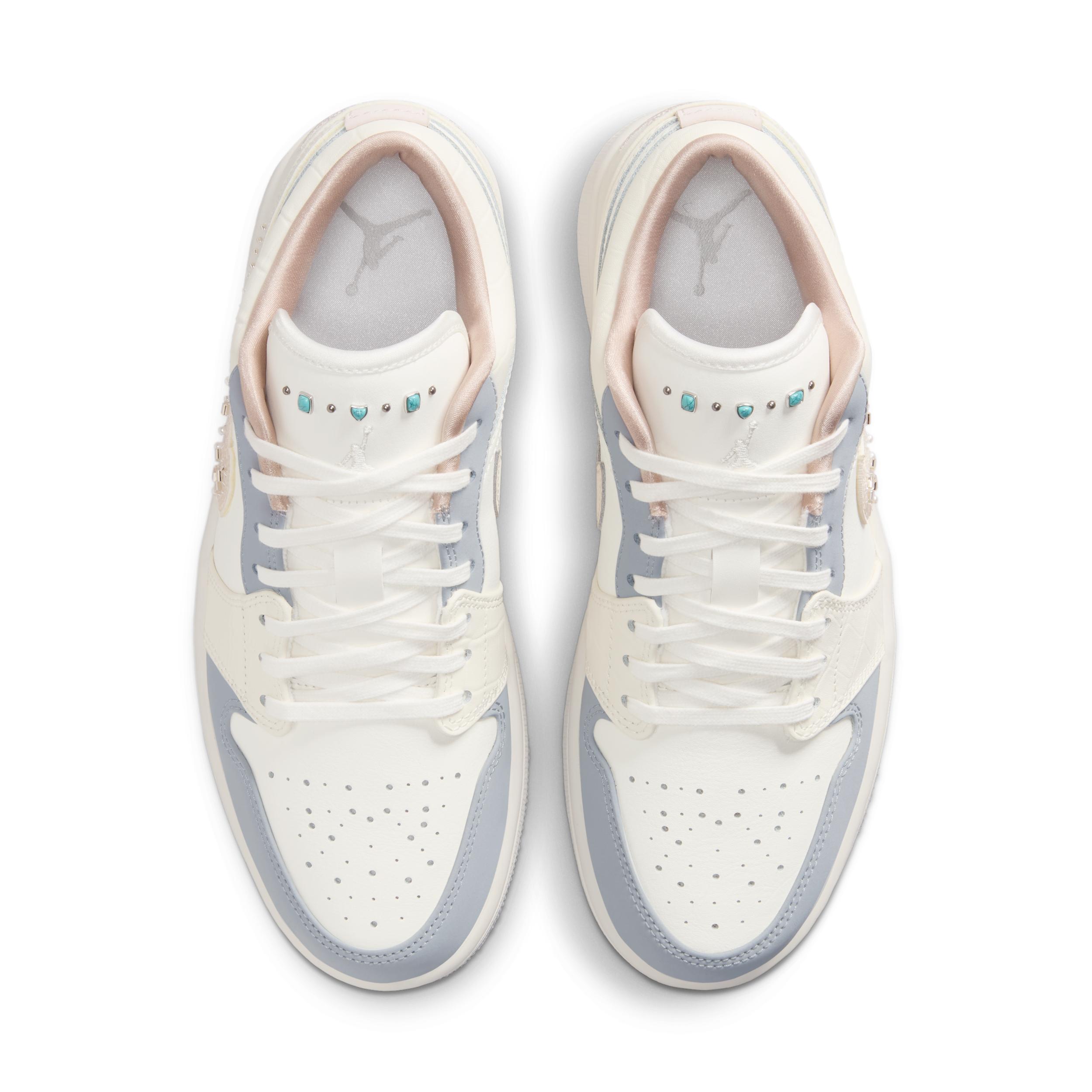 Womens Air Jordan 1 Low Shoes | IH7323-100 Product Image