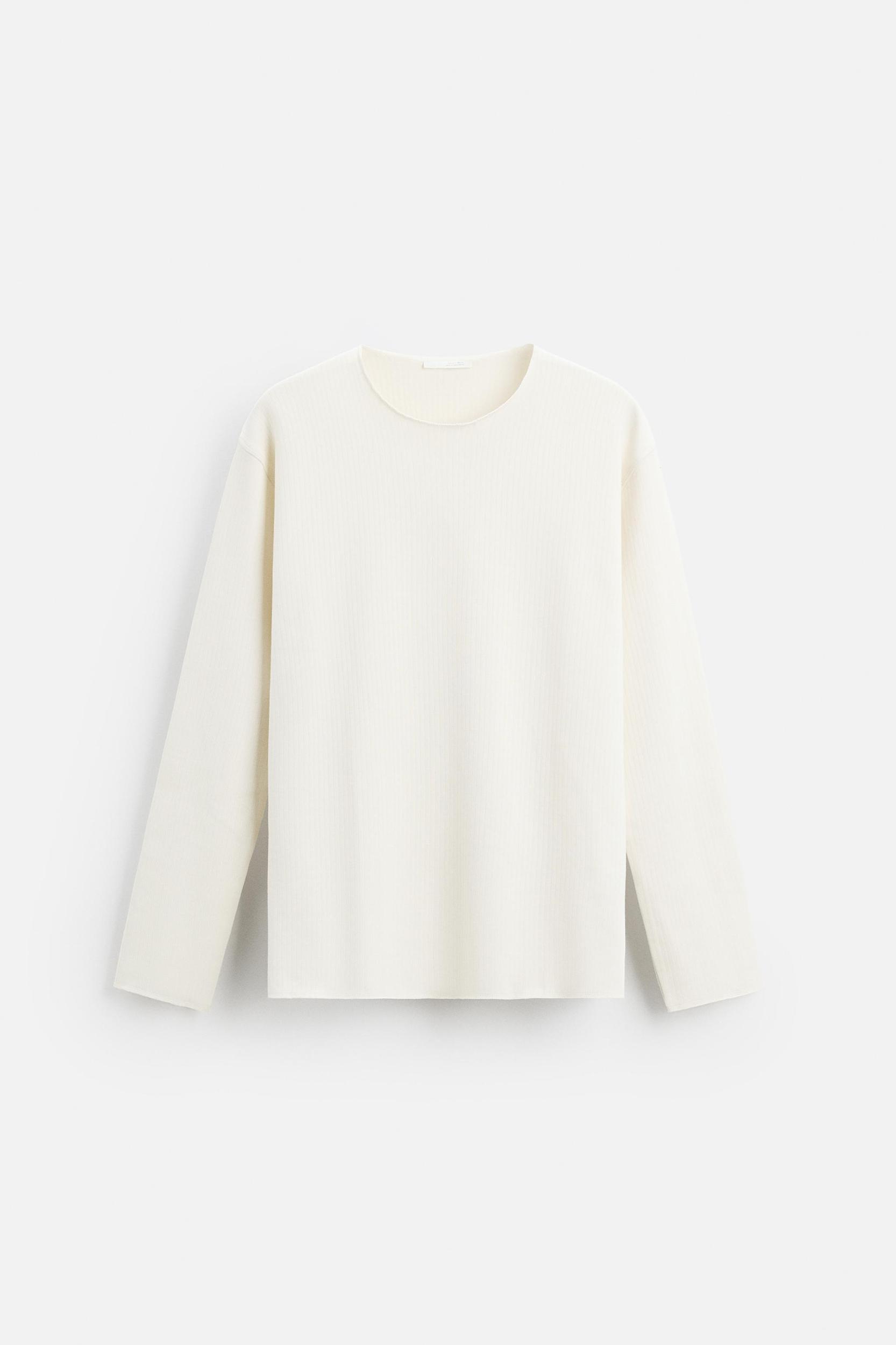 RIBBED TEXTURED T-SHIRT Product Image