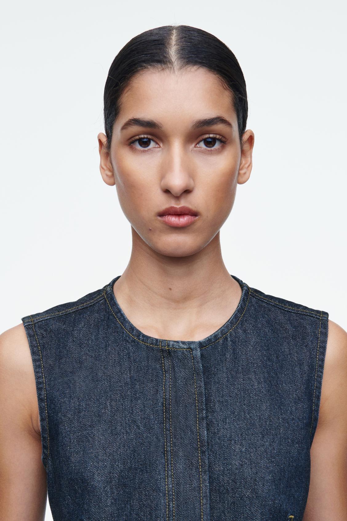 SLEEVELESS DENIM TOP Product Image