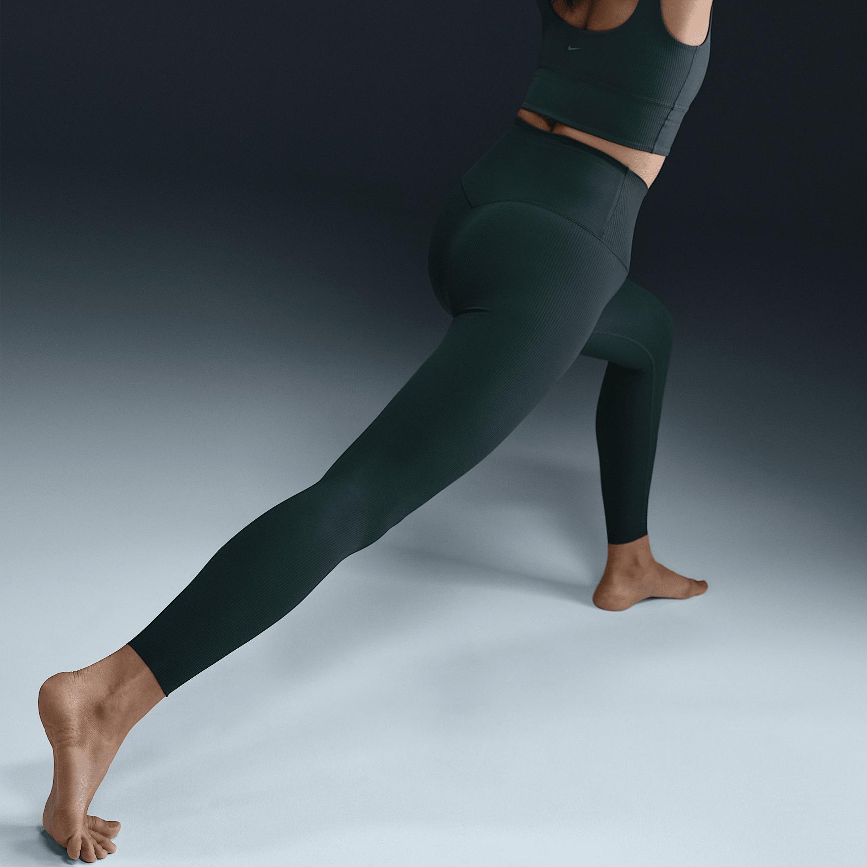 Nike Women's Zenvy Rib Gentle-Support High-Waisted 7/8 Leggings Product Image