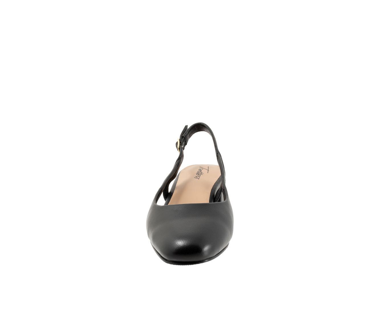 Women's Trotters Dottie Pumps Product Image