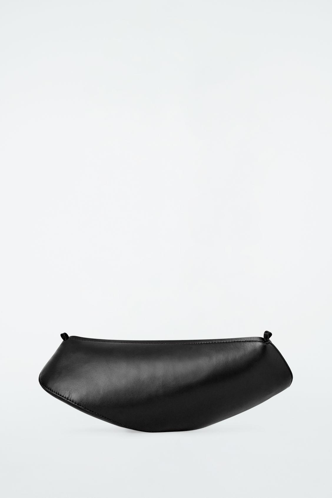 COVE CLUTCH BAG - LEATHER Product Image