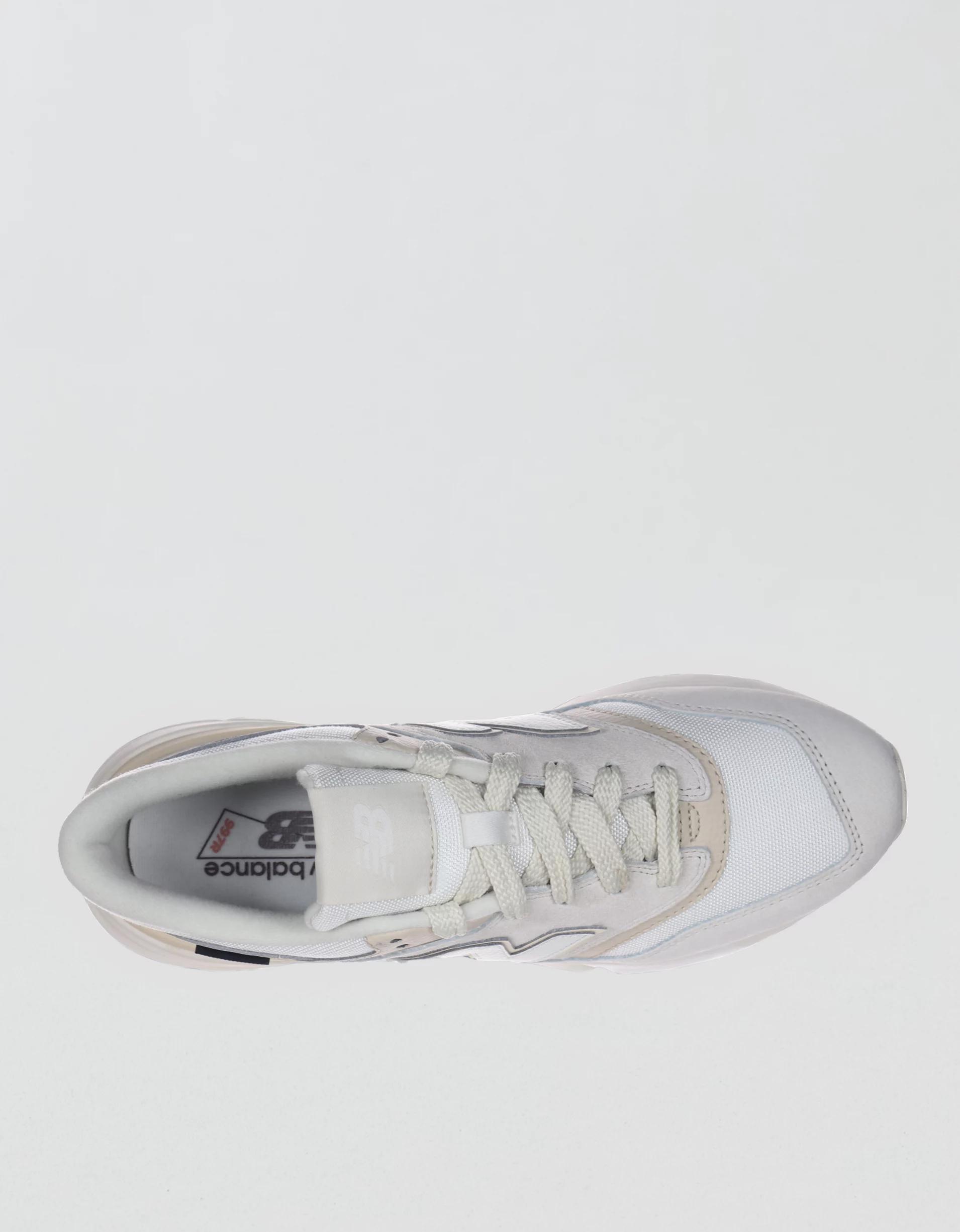 New Balance Men's 997R Sneaker Product Image