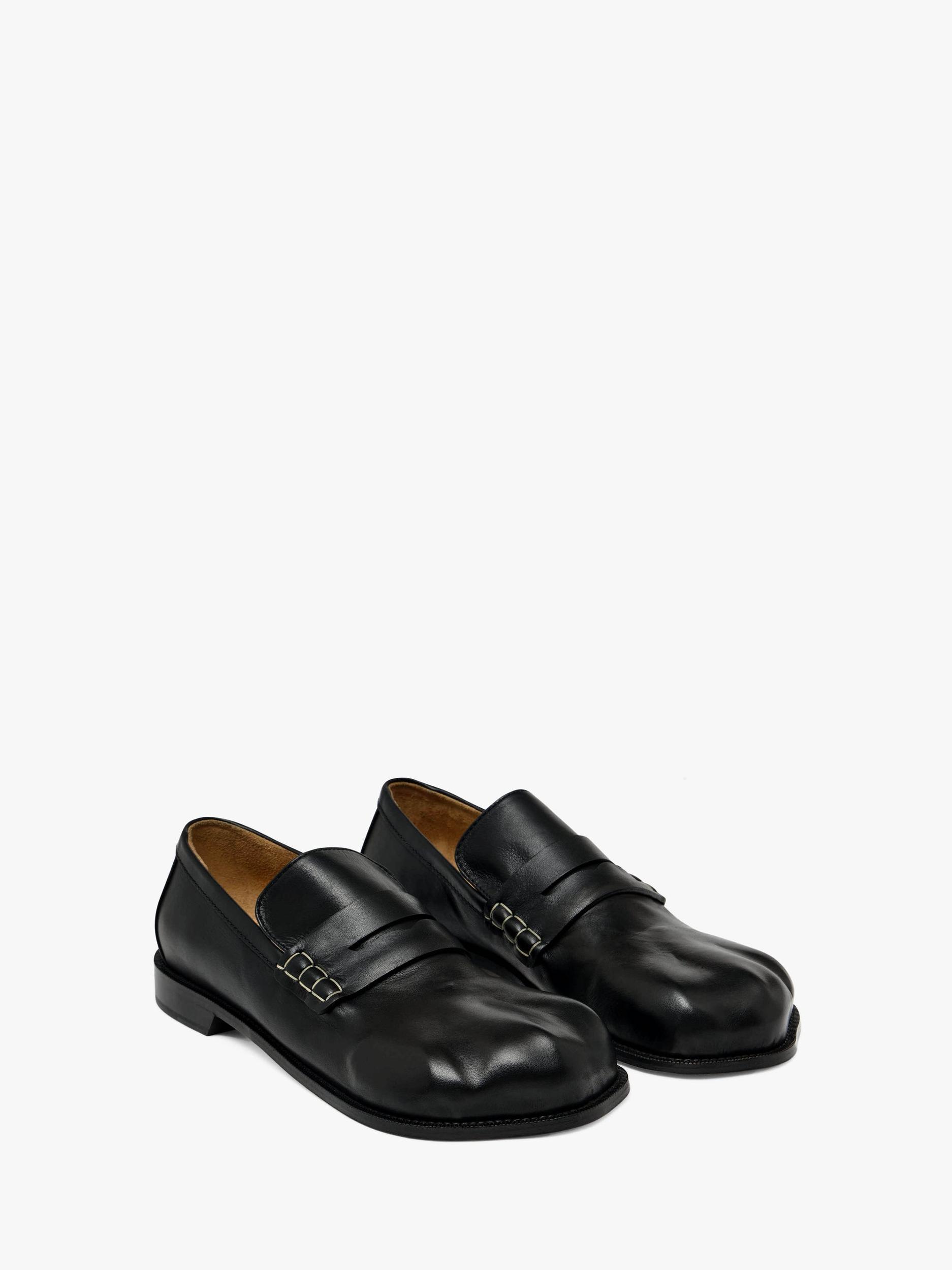 PAW LOAFER MOCCASIN Product Image