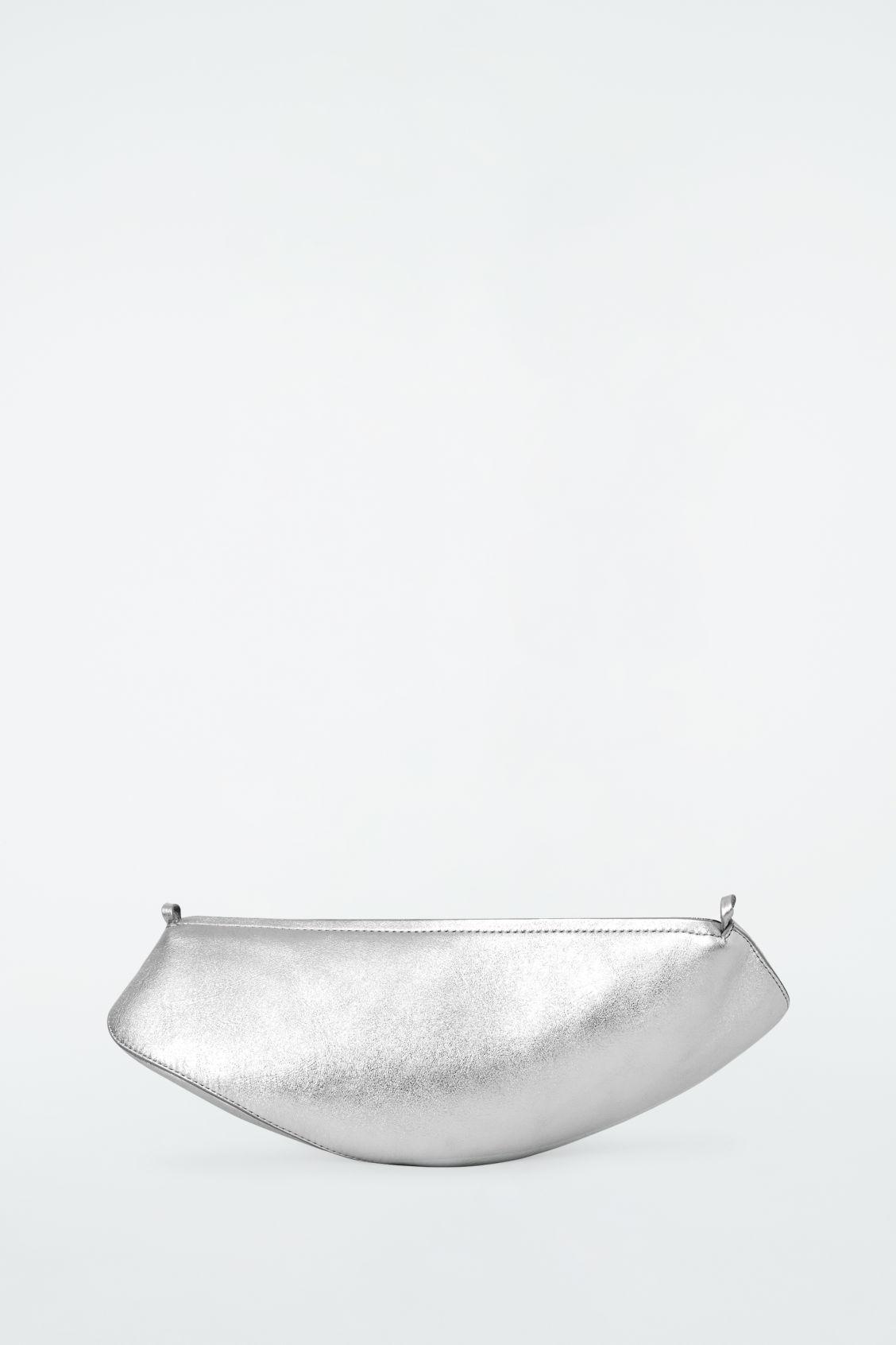 COVE CLUTCH BAG - LEATHER Product Image
