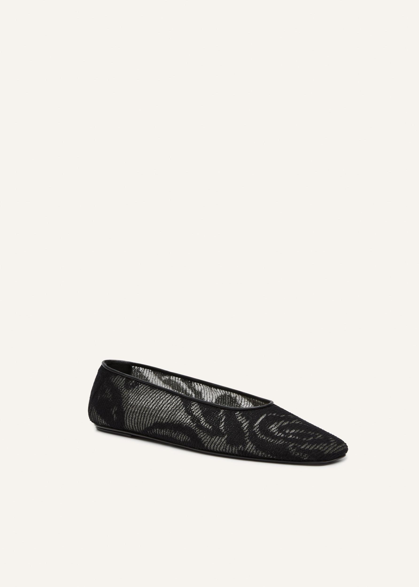 Floral knit ballet flats in black Product Image