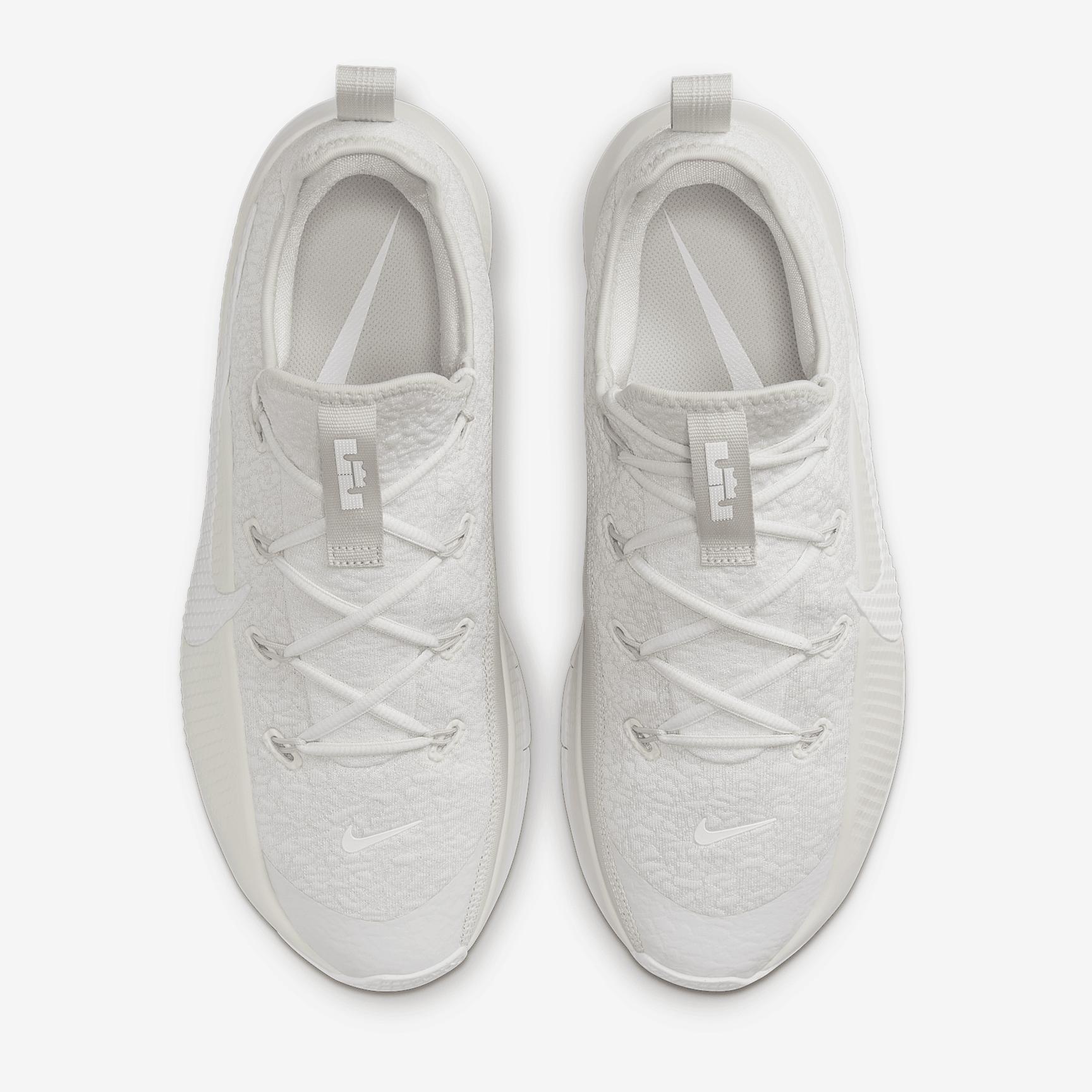 Nike Men's LeBron TR 1 Workout Shoes Product Image