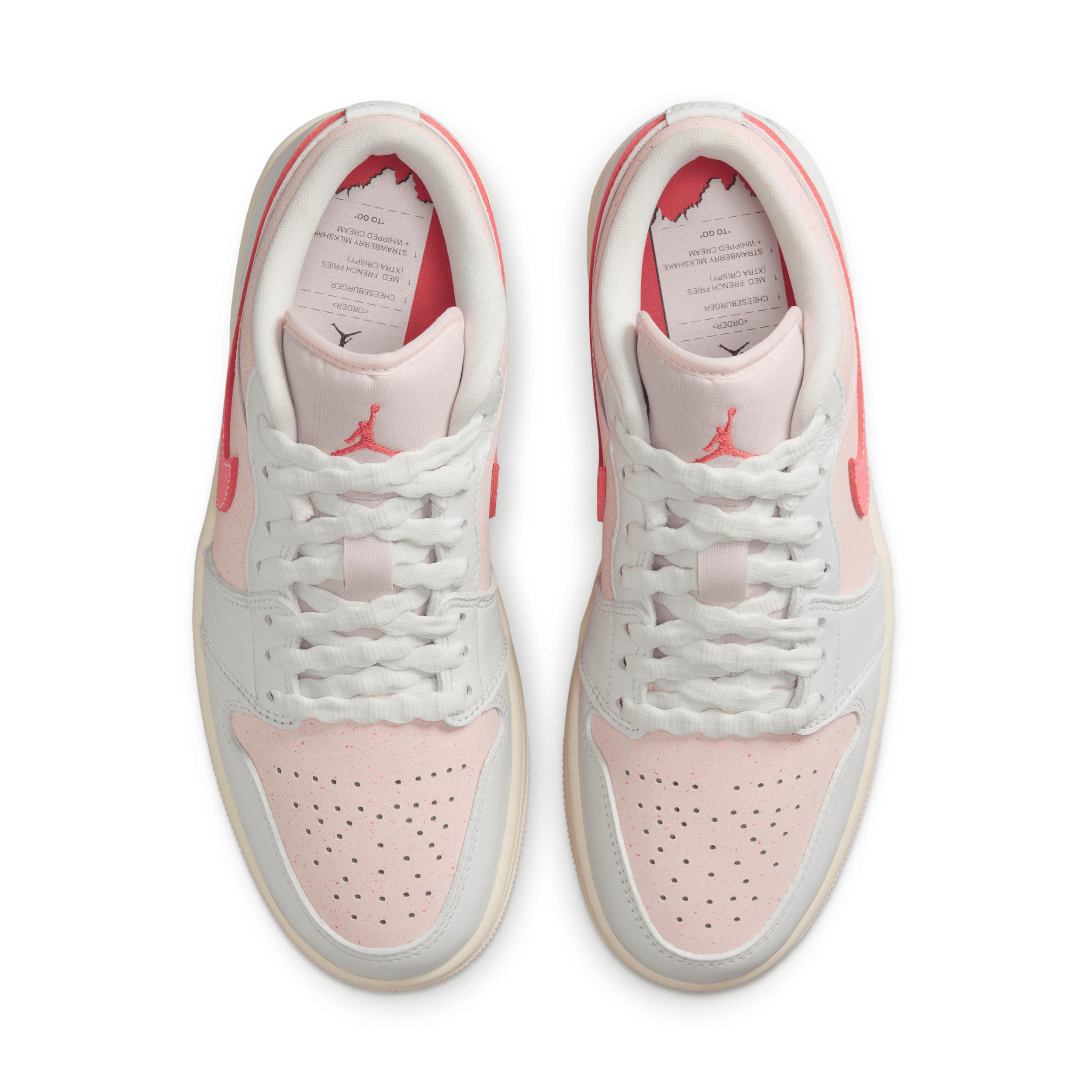 Womens Air Jordan 1 Low SE Shoes | IB8156-133 Product Image