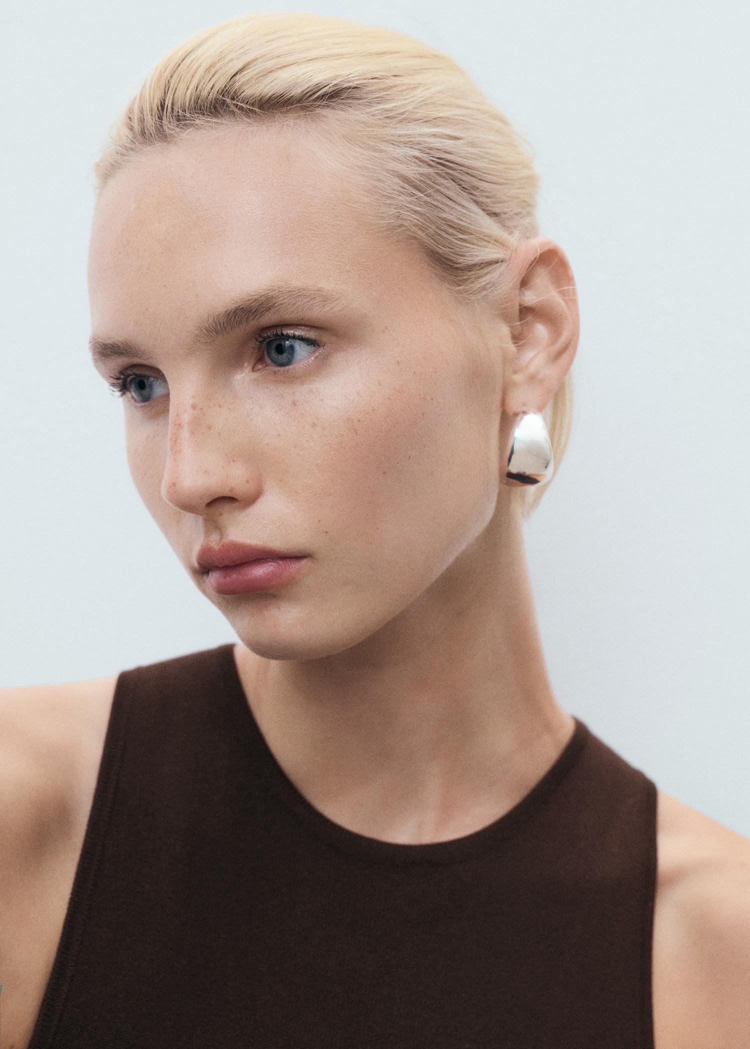 Halter-neck knitted dress - Women | MANGO USA Product Image