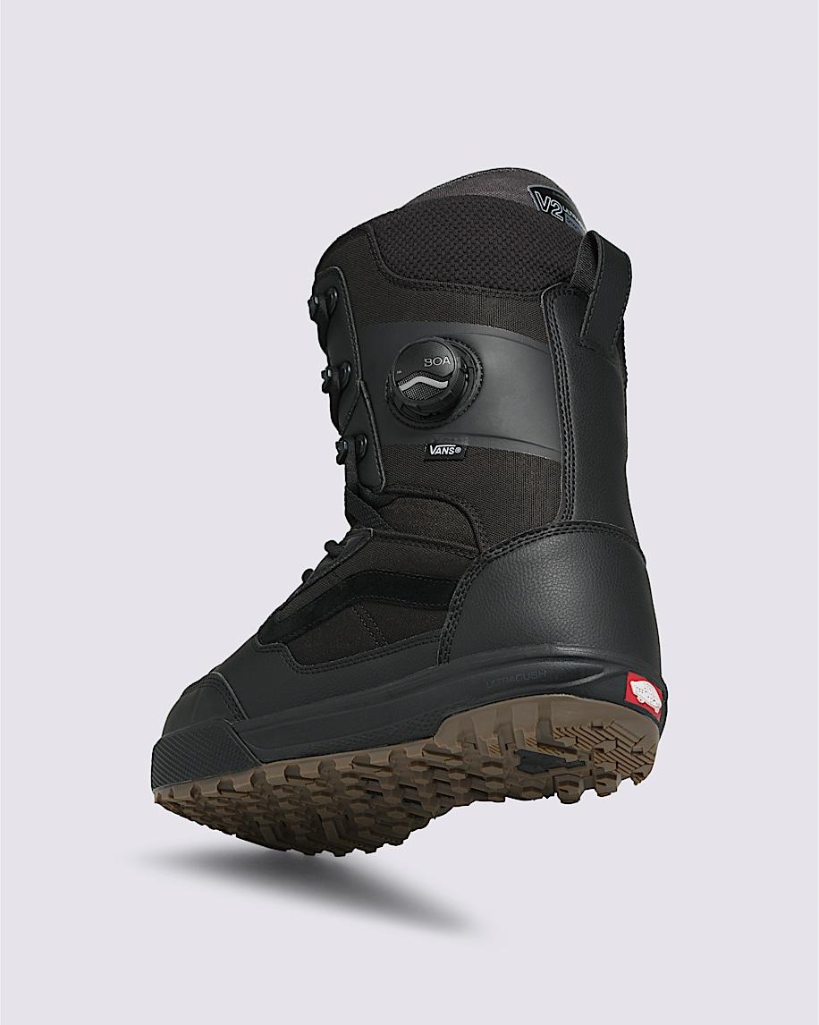 Invado Pro Snowboard Boot in Black / Gum| Vans US Product Image