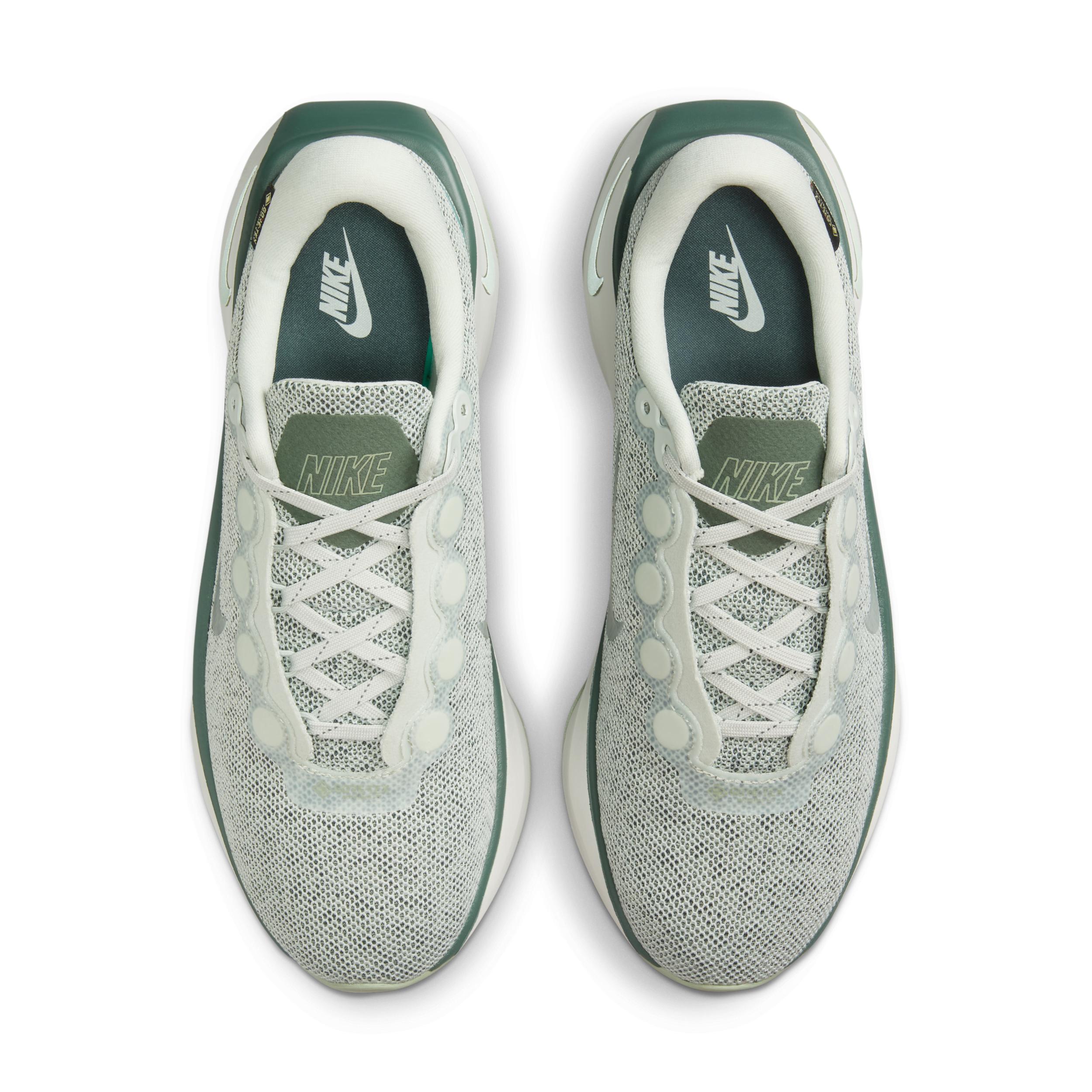 Nike Womens Motiva GORE-TEX Casual Shoes in Light Silver/Light Silver/Jade Horizon Product Image