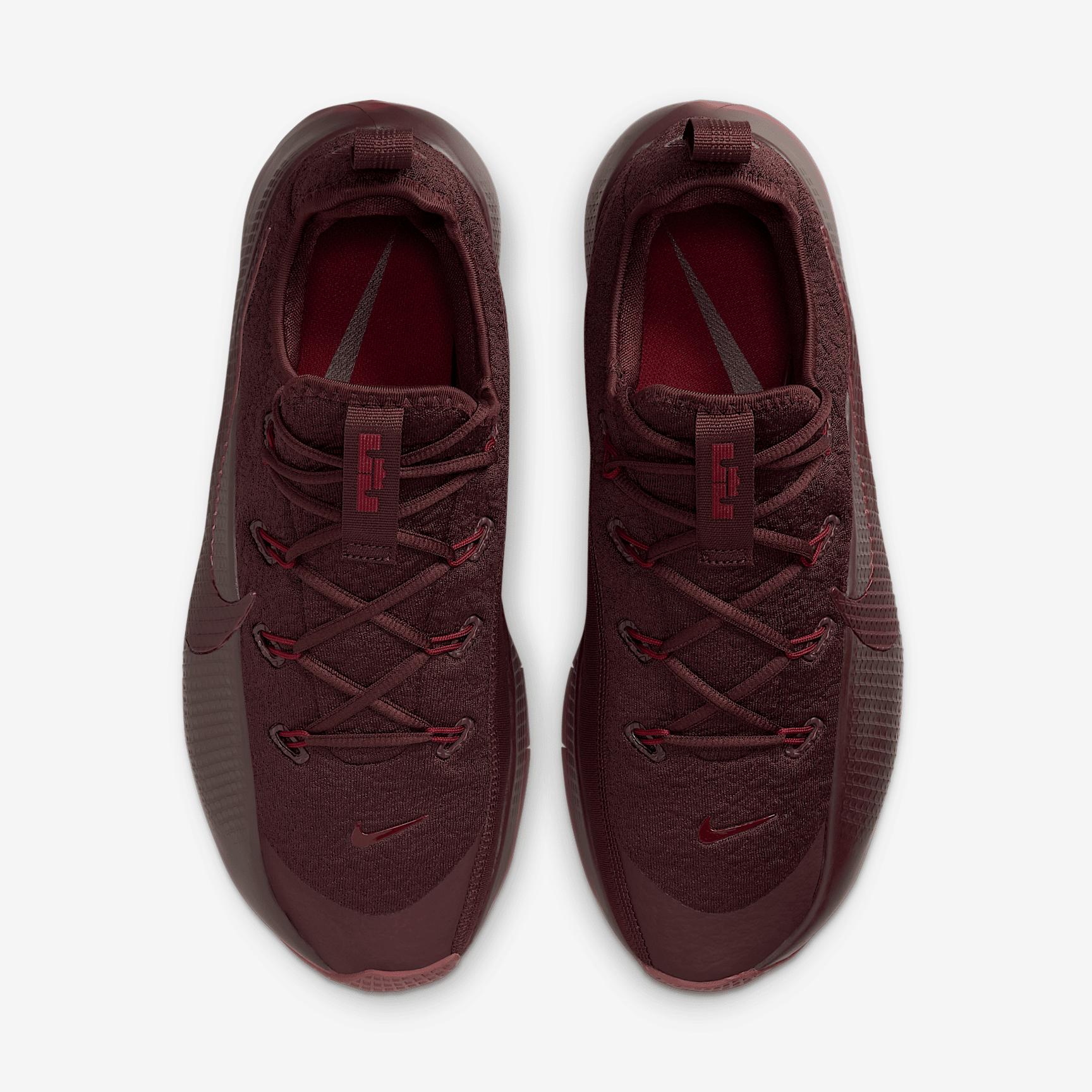 Nike Men's LeBron TR 1 Workout Shoes Product Image