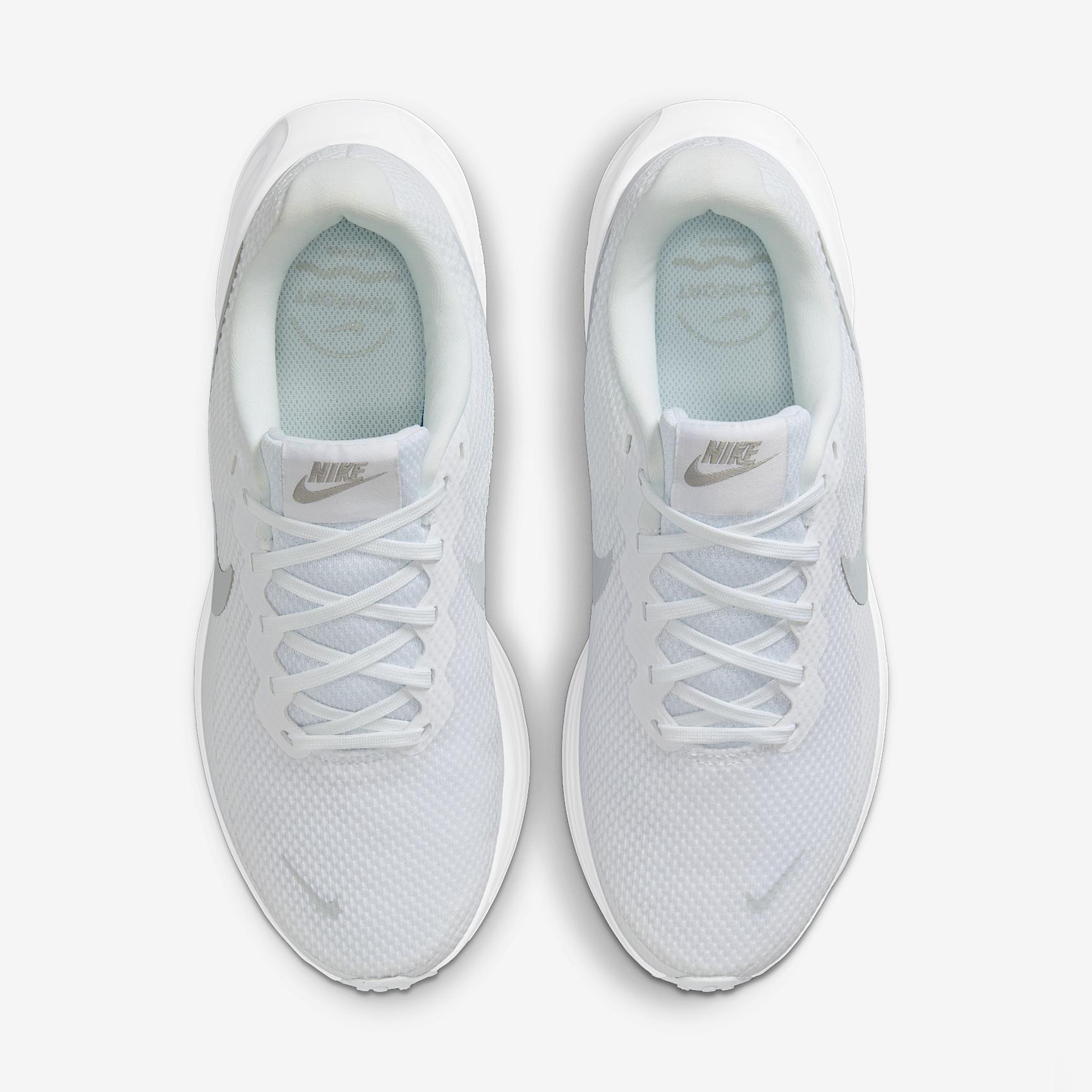 Nike Womens Revolution 8 Road Running Shoes (Extra Wide) | HQ1995-100 Product Image