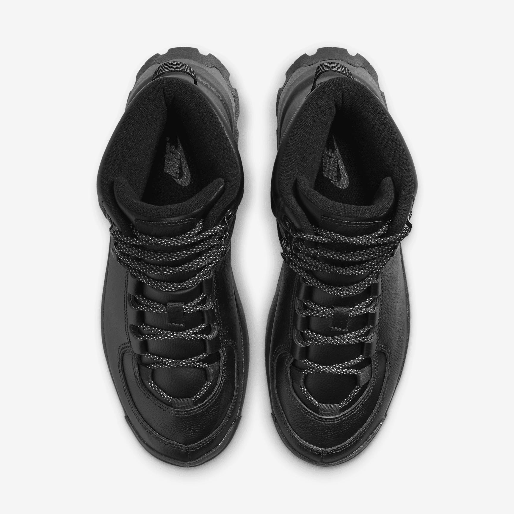 Nike City Classic Premium Women's Waterproof Boots Product Image