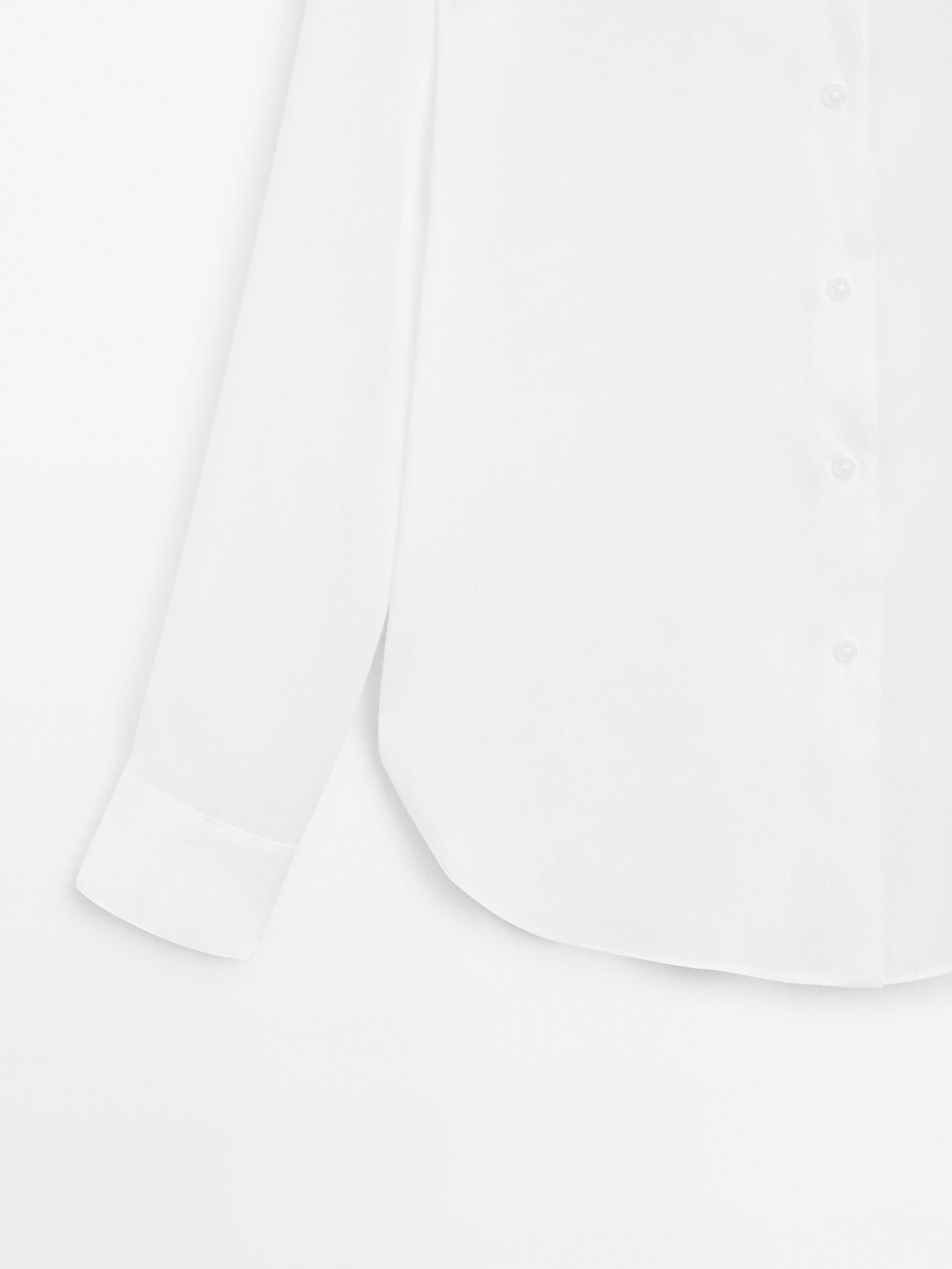 Flowing shirt with shirt collar Product Image