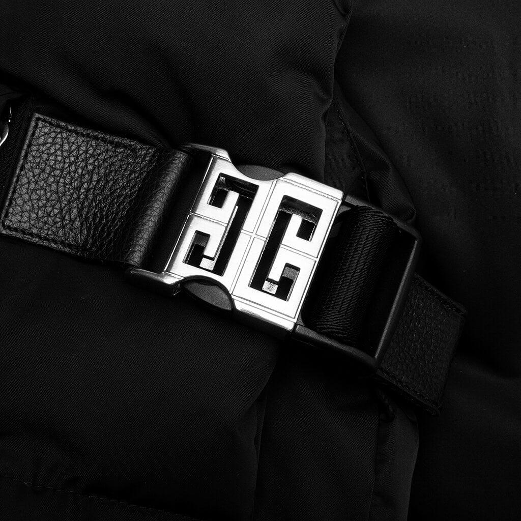 Sleeveless w/ Metallic Details Puffer Jacket - Black Male Product Image