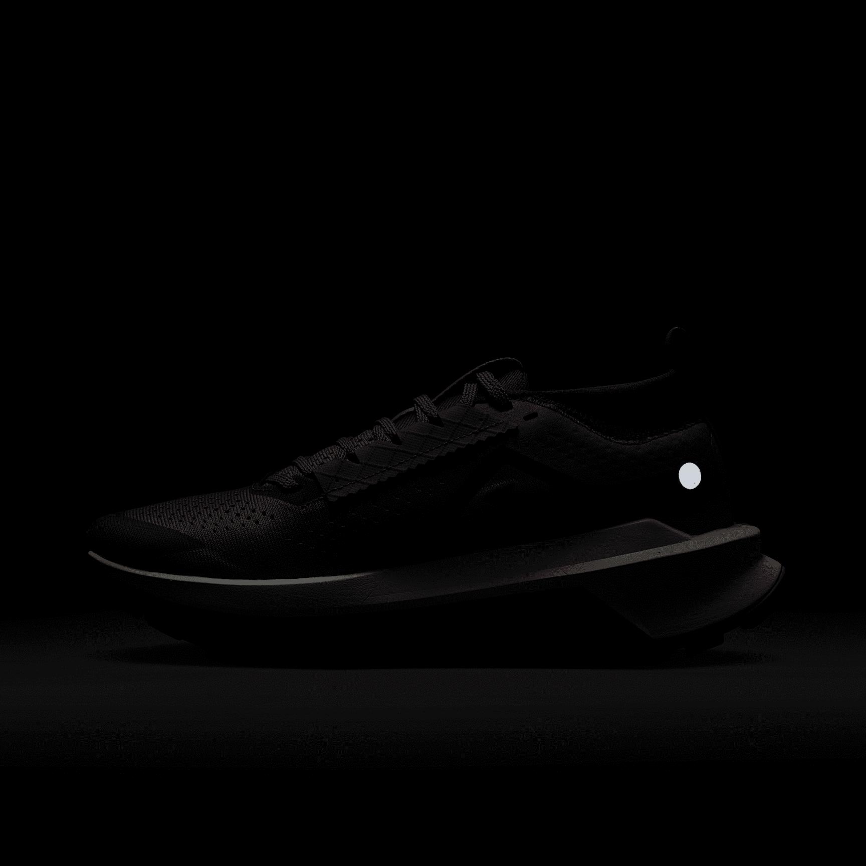 Nike Womens Zegama 2 Trail Running Shoes | FD5191-600 Product Image