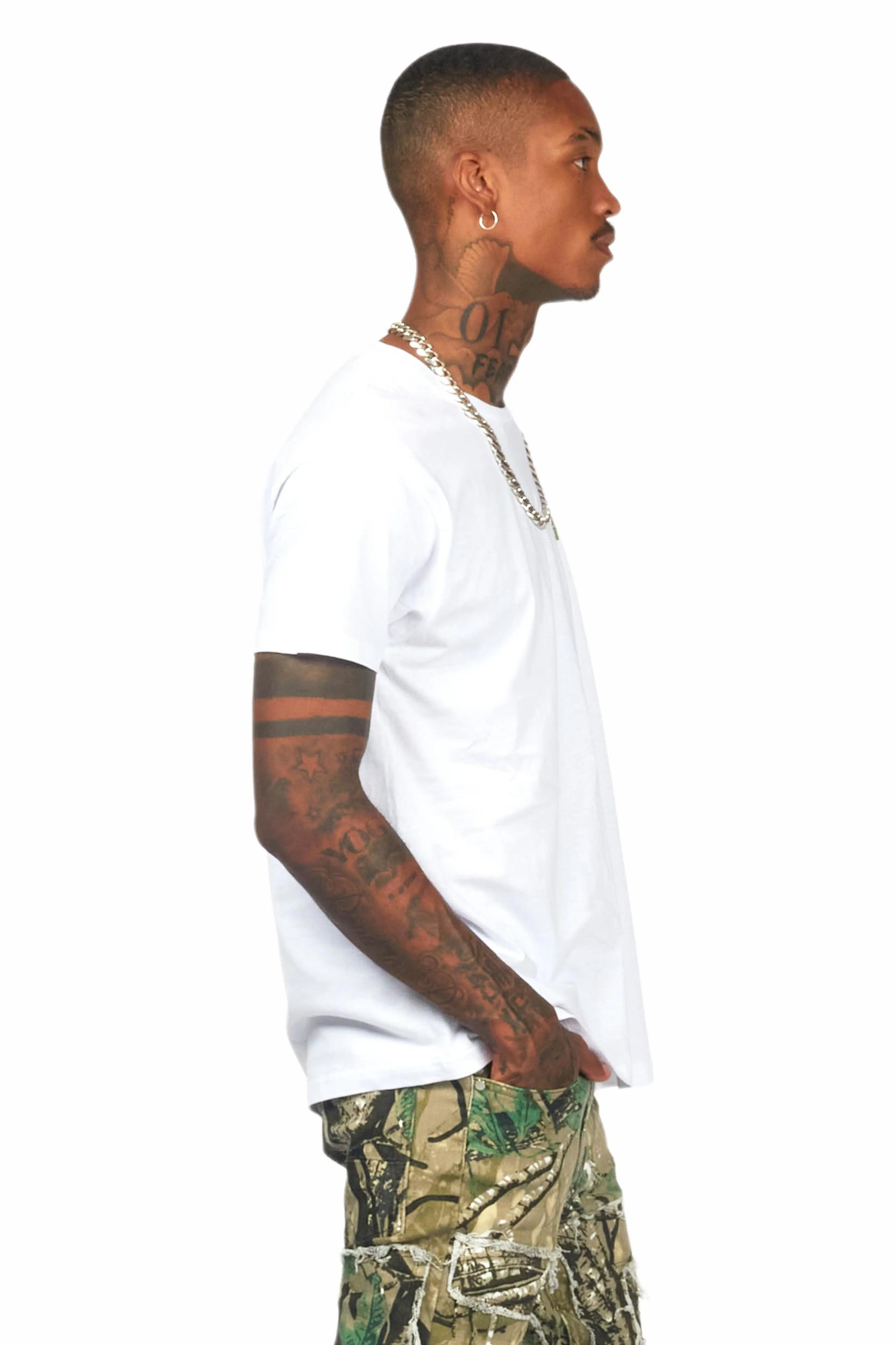 Lake White/Green Graphic T-Shirt Male Product Image