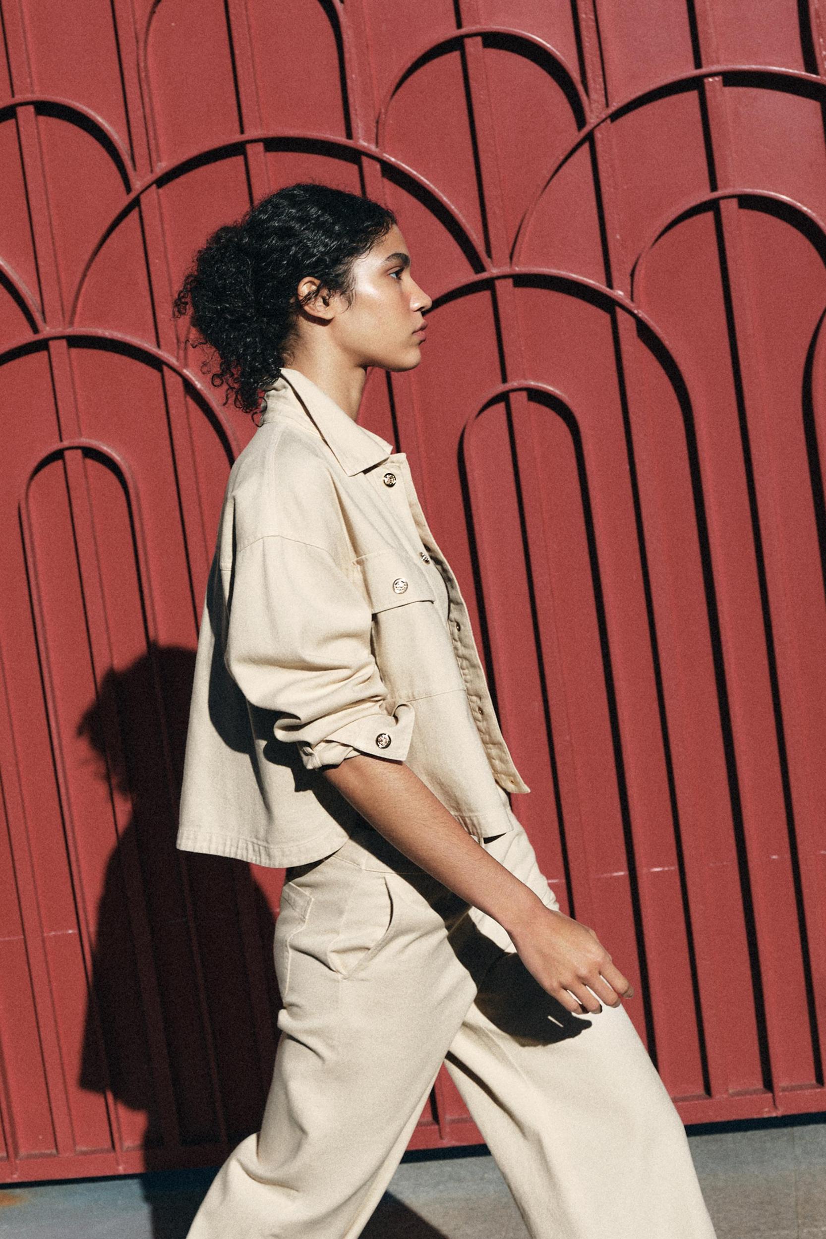 1975 SHORT DENIM JACKET Product Image