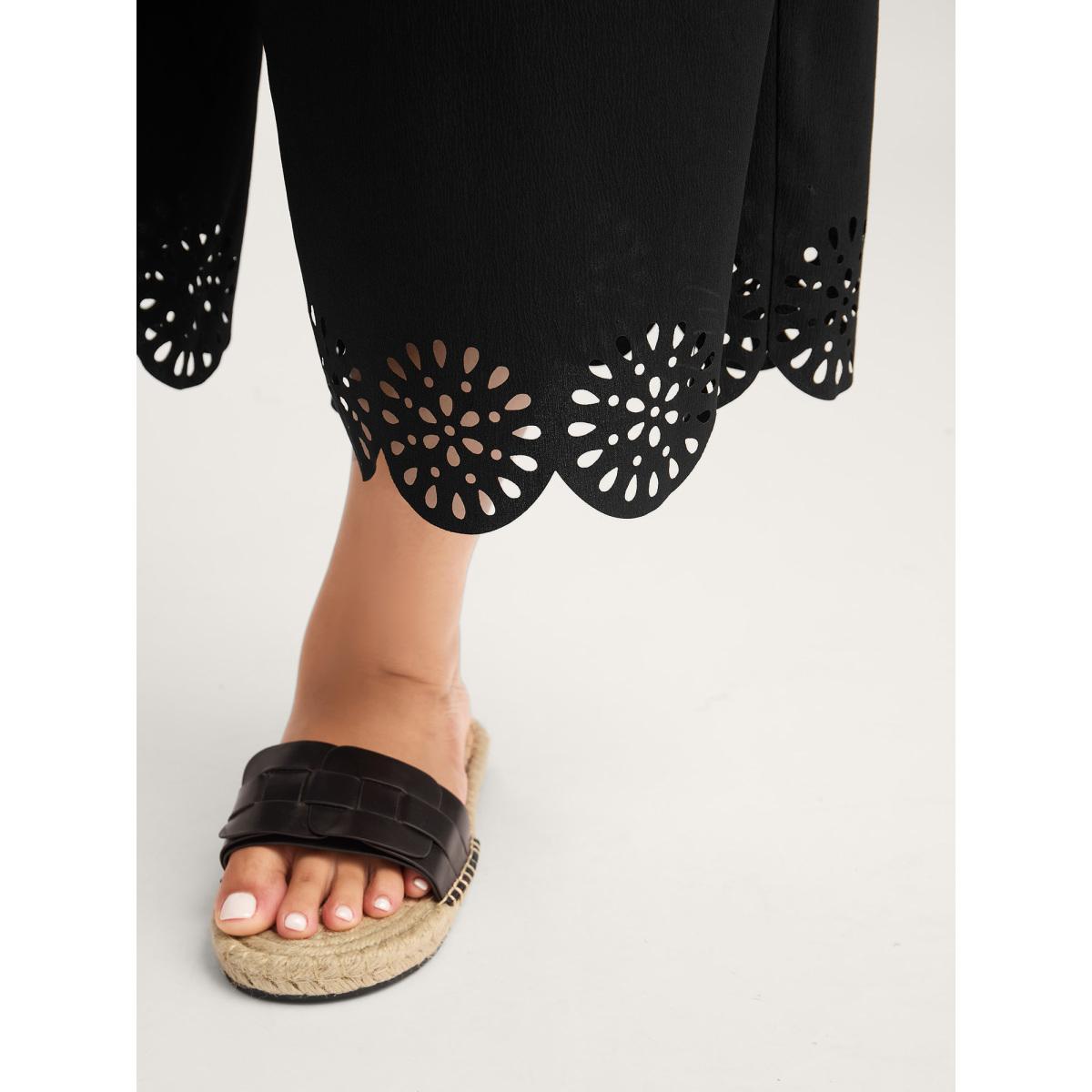 Plus Size Scalloped Hem Laser Cut Wide-Leg Pants Women Black Leisure Wide Leg Mid Rise Casual Pants BloomChic 22-24/3X Product Image