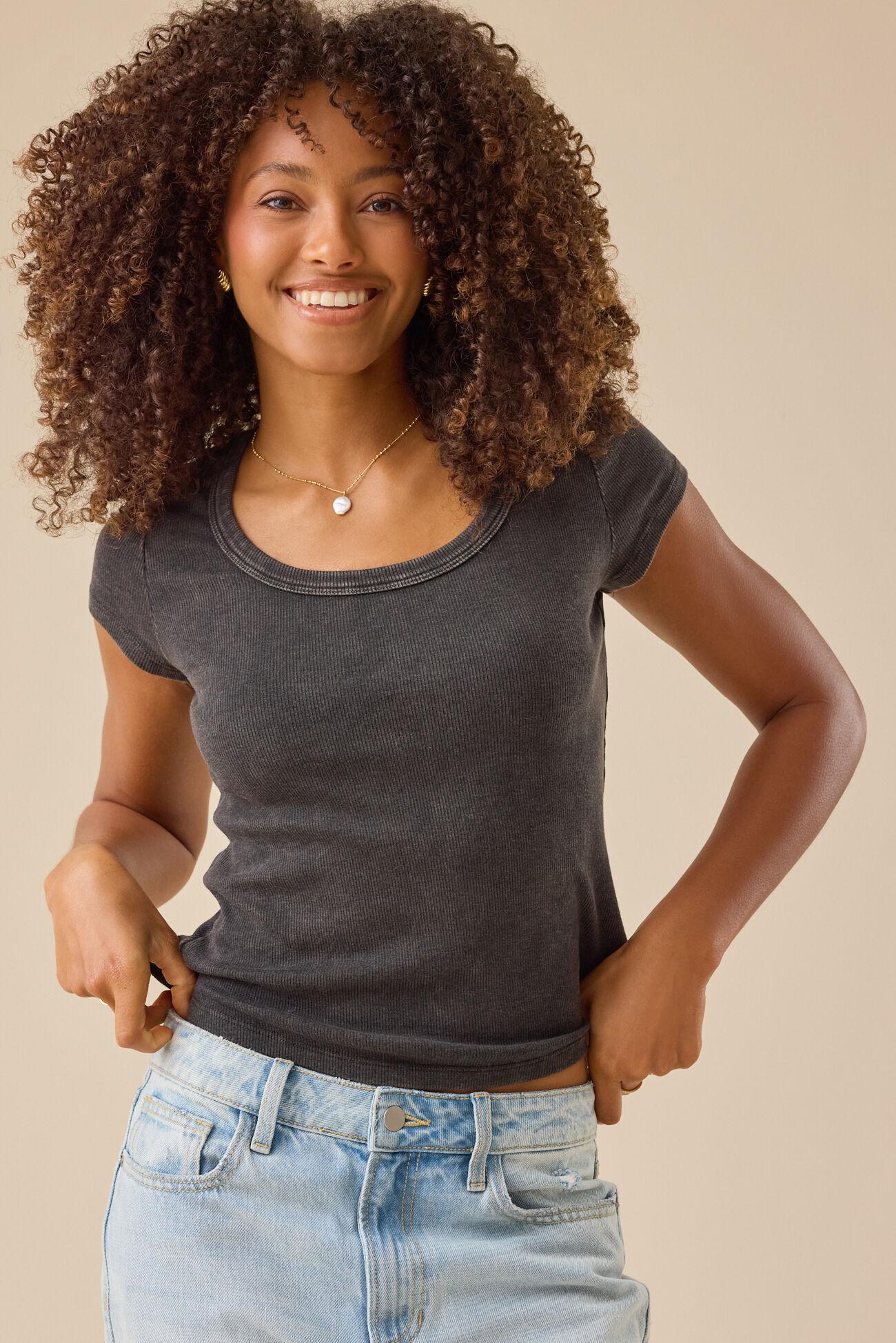 Hannah Ribbed Scoop Tee Product Image