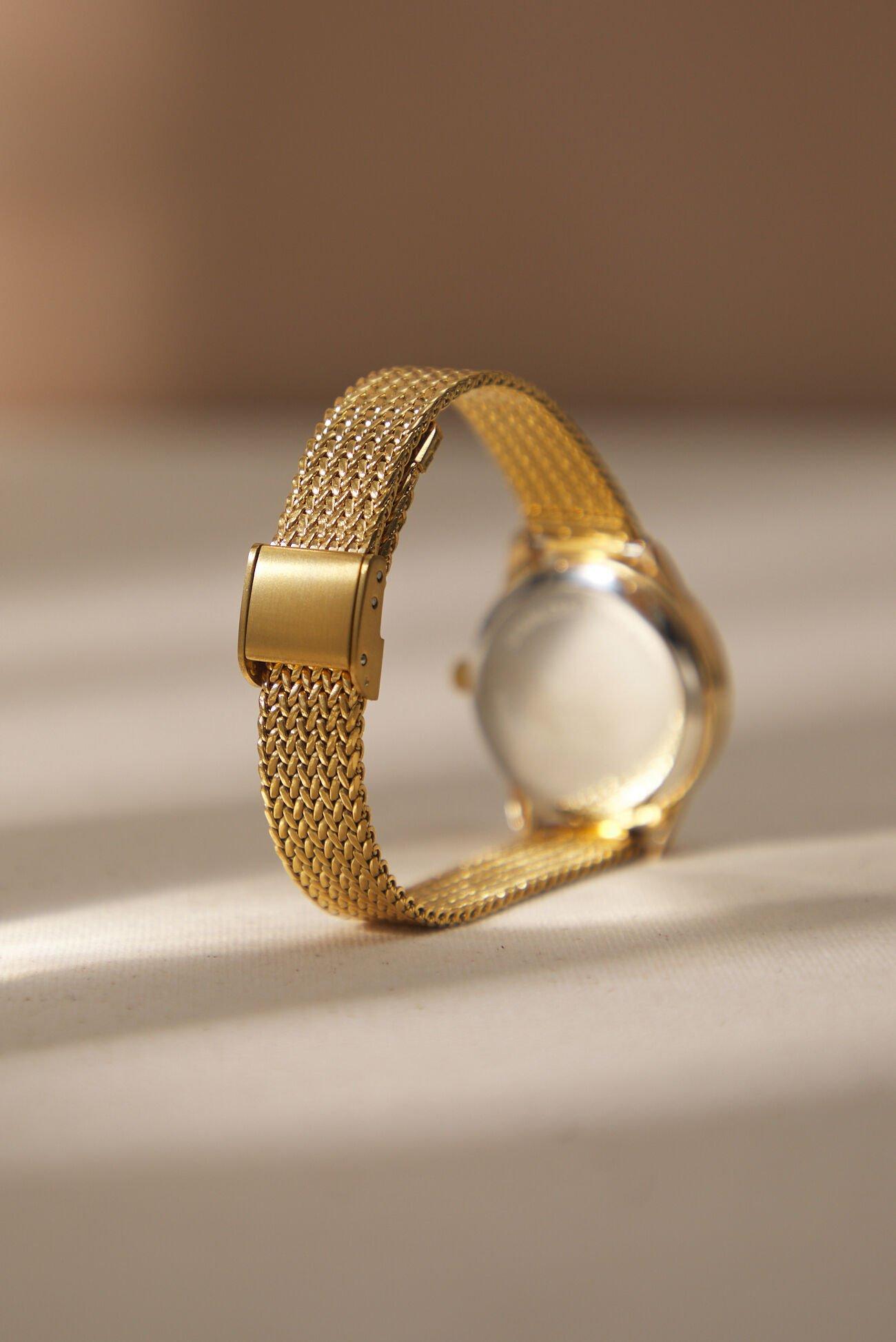 Adjustable Round Face Gold Watch Product Image