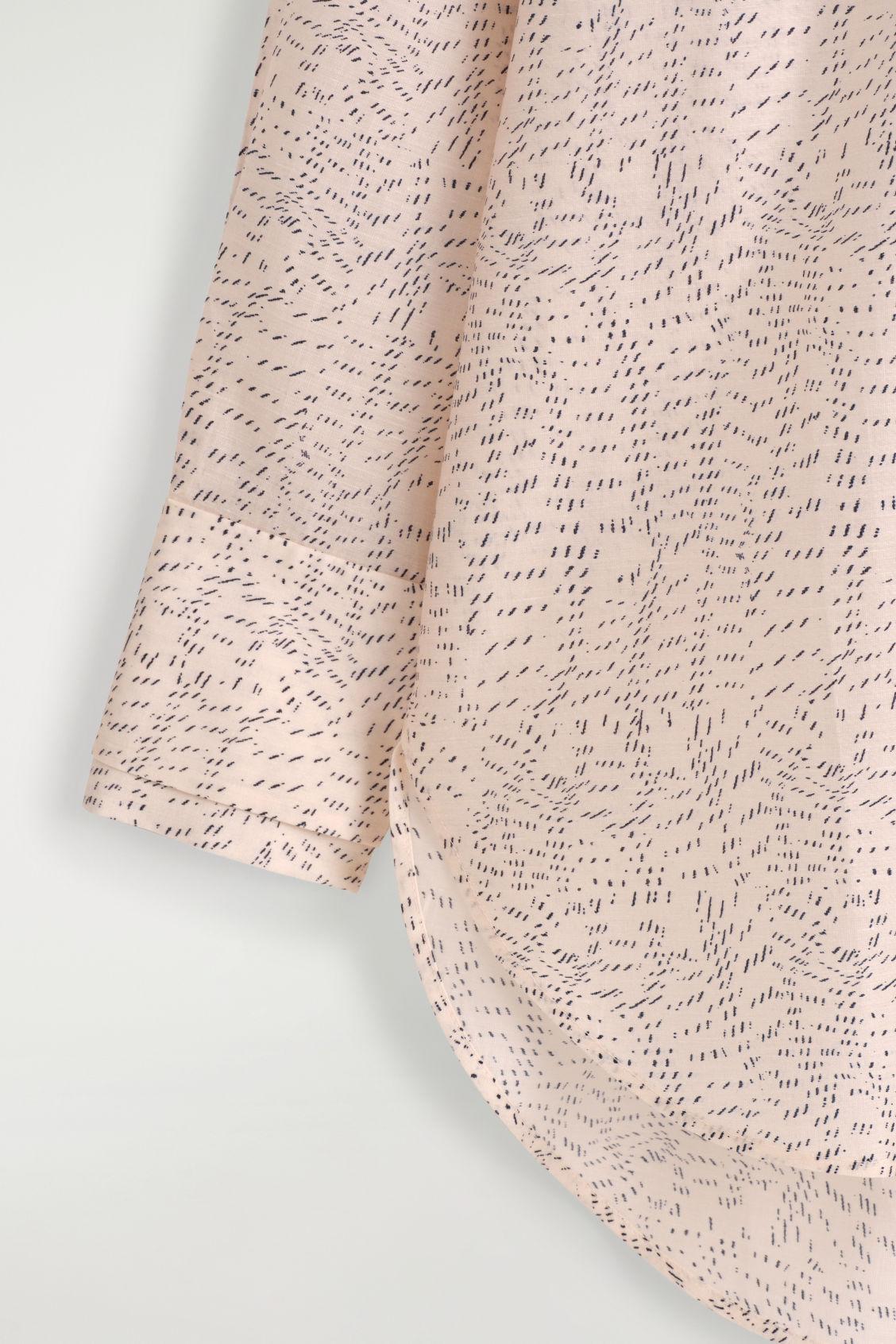 PRINTED FLUID SHIRT Product Image