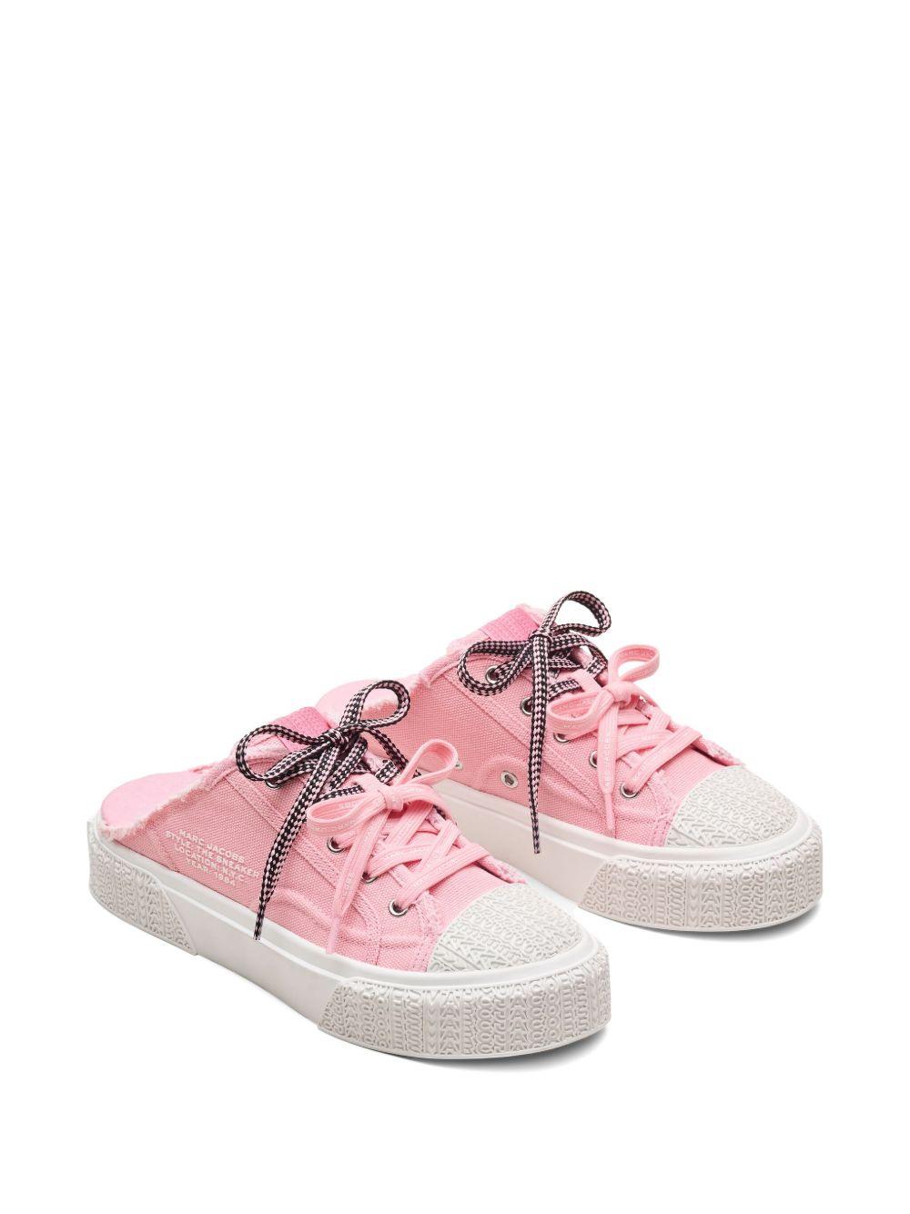 The canvas sneakers Product Image