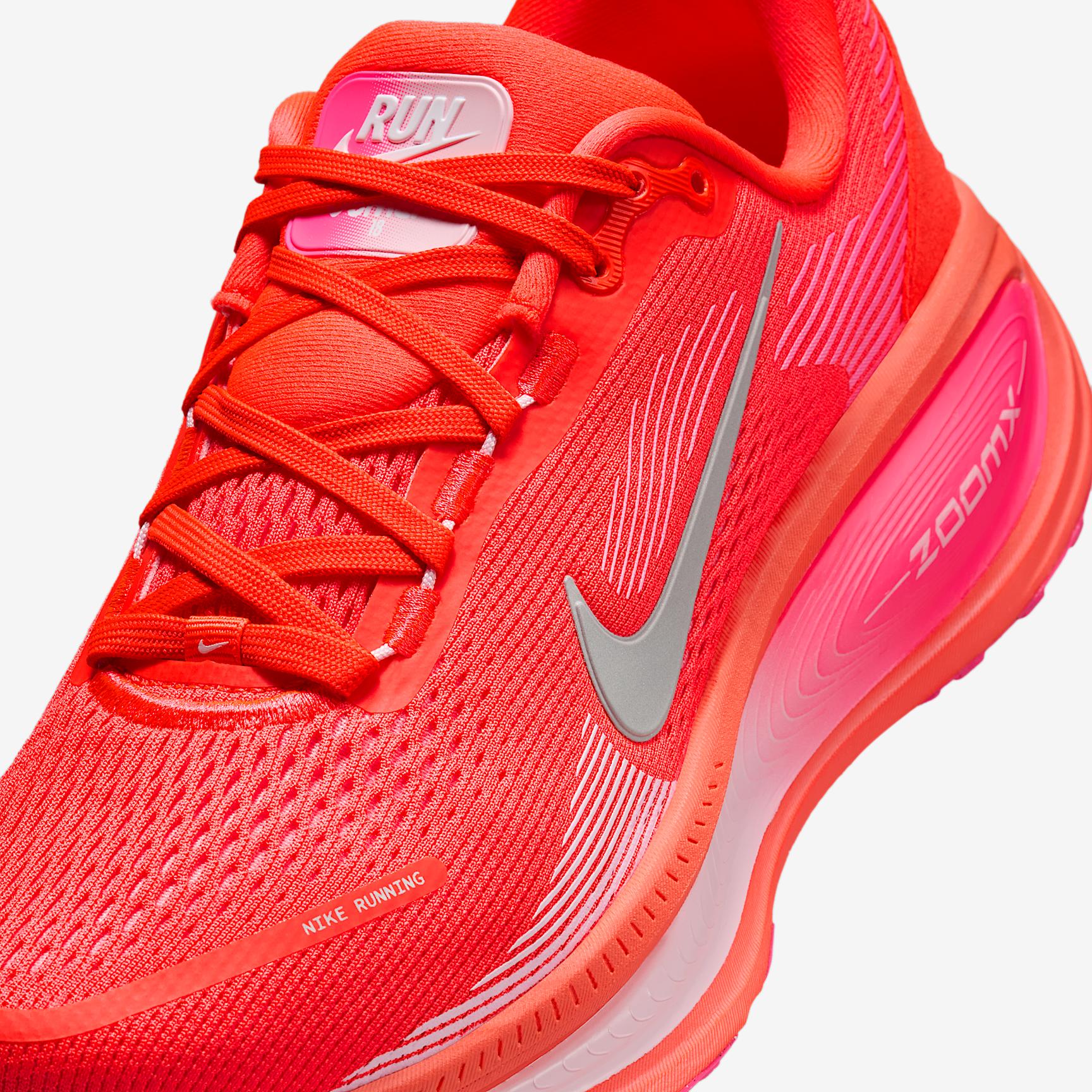 Nike Womens Vomero 18 Road Running Shoes | HM6804-603 Product Image