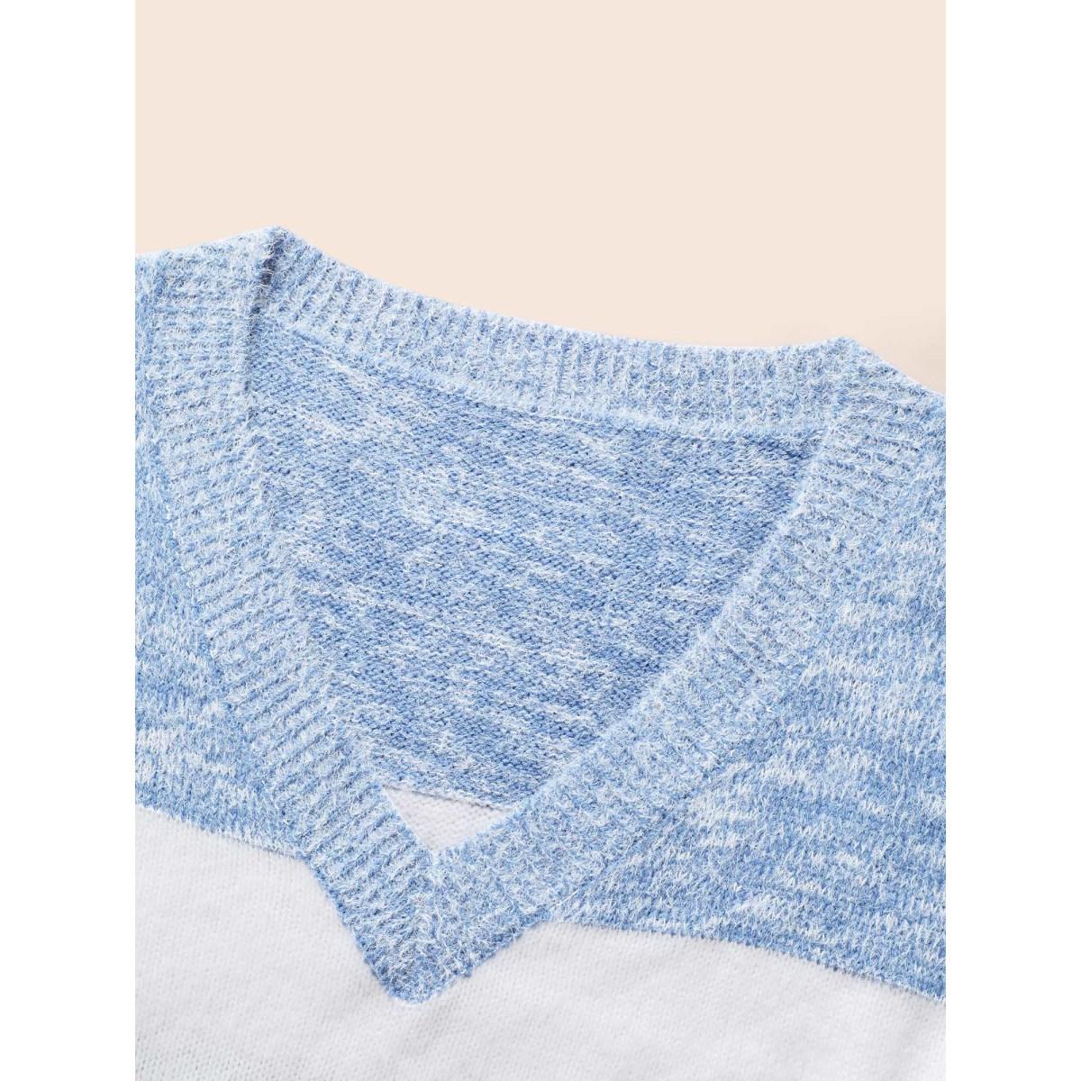 Plus Size Colorblock Contrast Super Soft Plush Knit V Neck Pullover Indigo Women Elegant Loose Long Sleeve V-neck Dailywear Pullovers BloomChic 28/5X Product Image