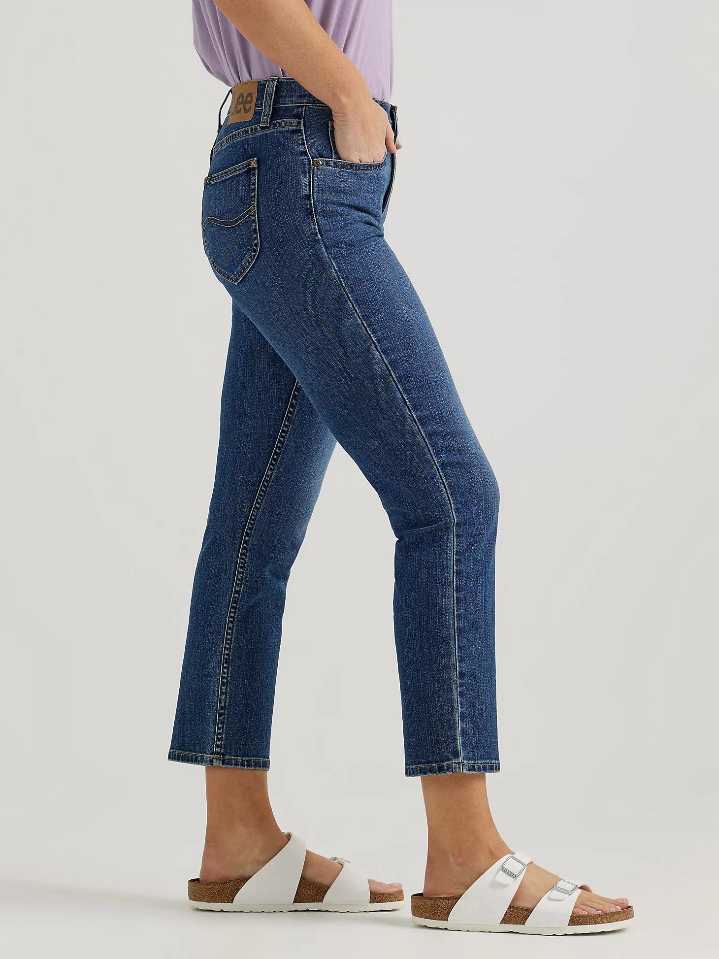 Women’s Legendary Regular Fit Capri | Women's Capris & Crops | Lee® Product Image