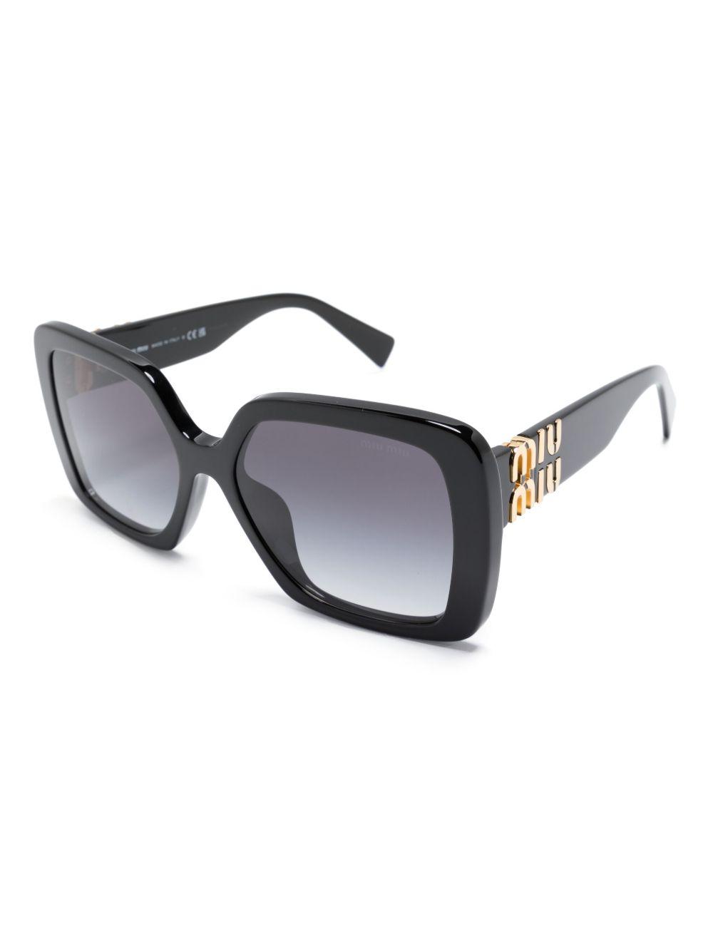 logo-plaque oversized-frame sunglasses Product Image
