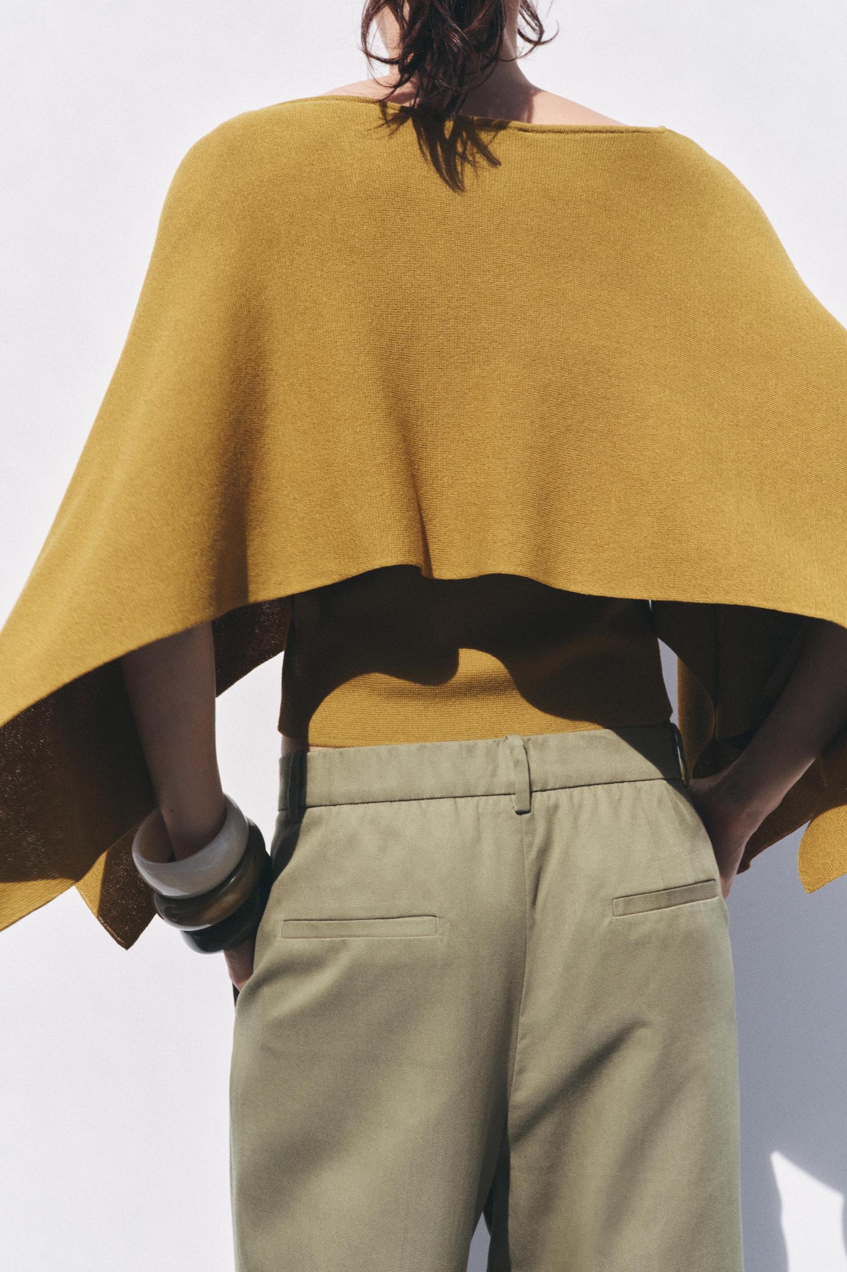 LAYERED KNIT TOP Product Image