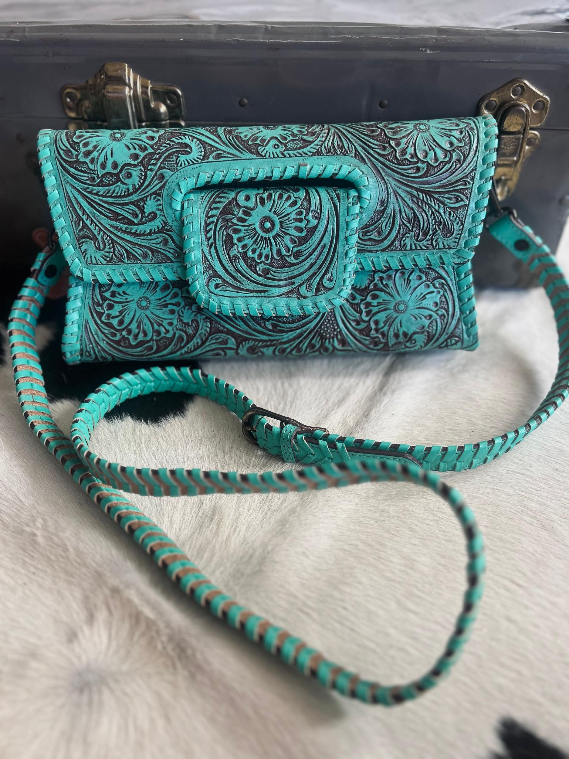 American Darling Bluebonnet Breeze Purse Product Image