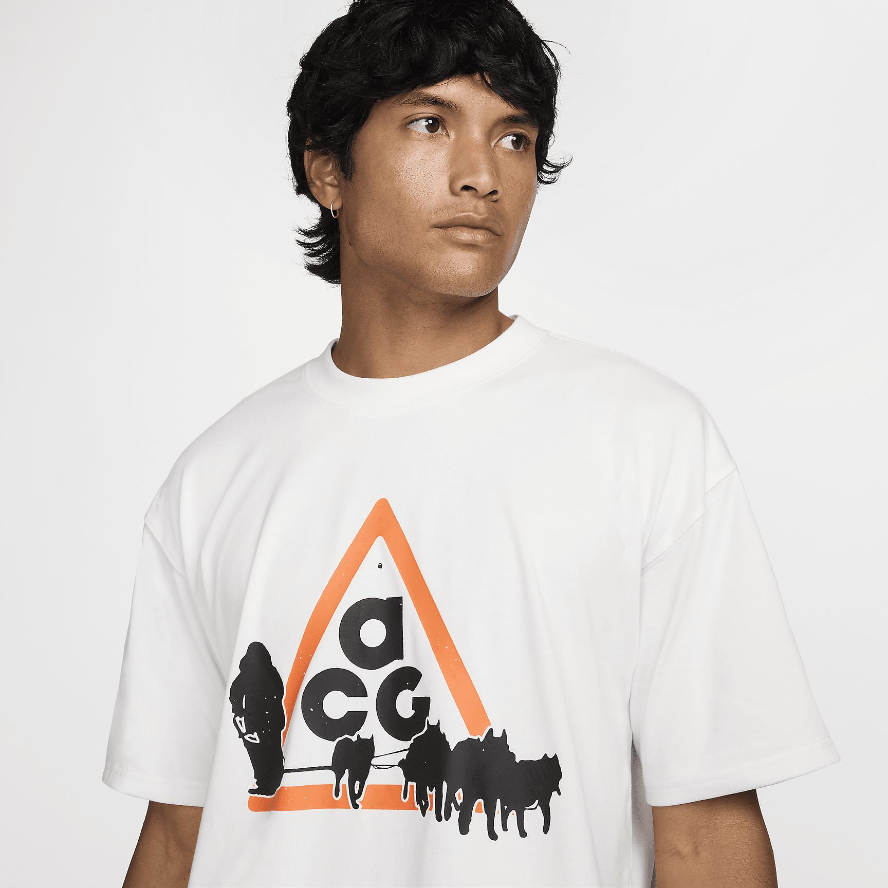 Nike ACG Men's Dri-FIT T-Shirt Product Image