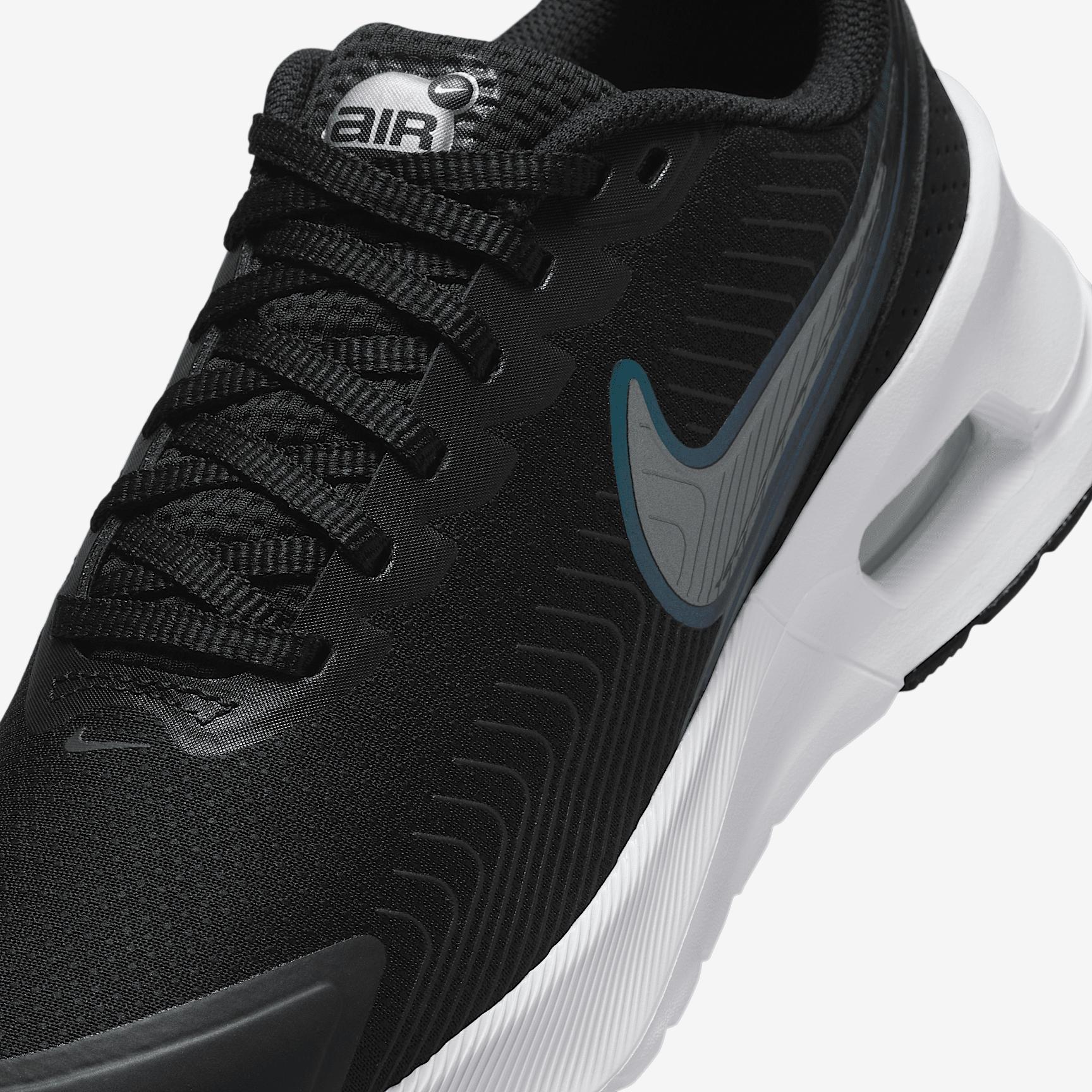 Nike Womens Air Max Nuaxis Shoes | HQ1834-100 Product Image