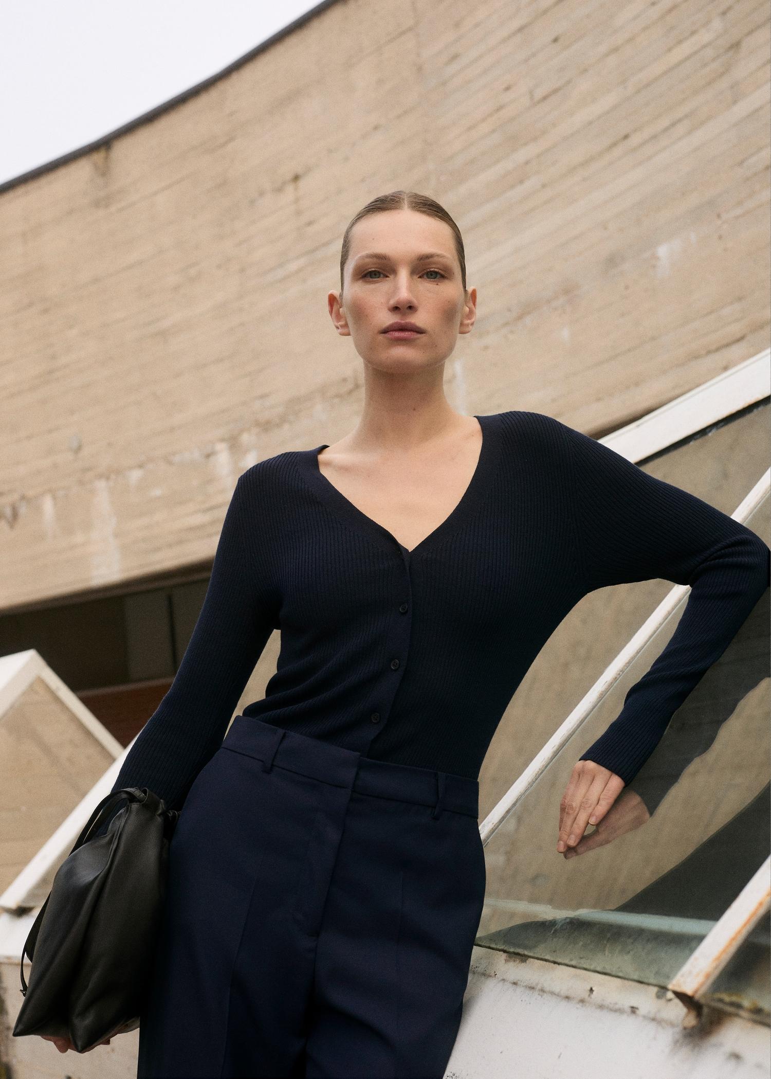 Contrast-bodice long jumpsuit - Women | MANGO USA Product Image