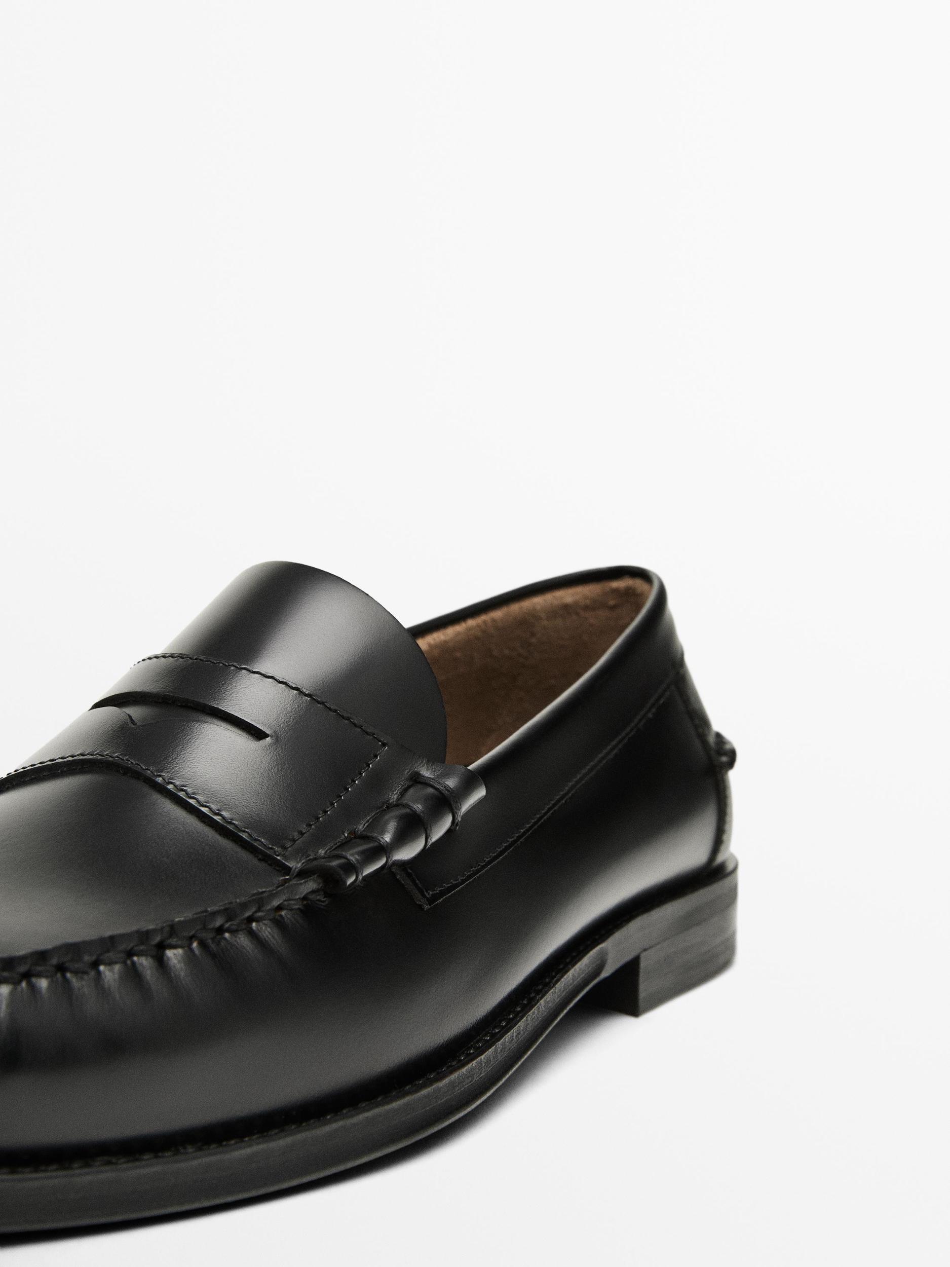 Leather loafers with penny strap Product Image
